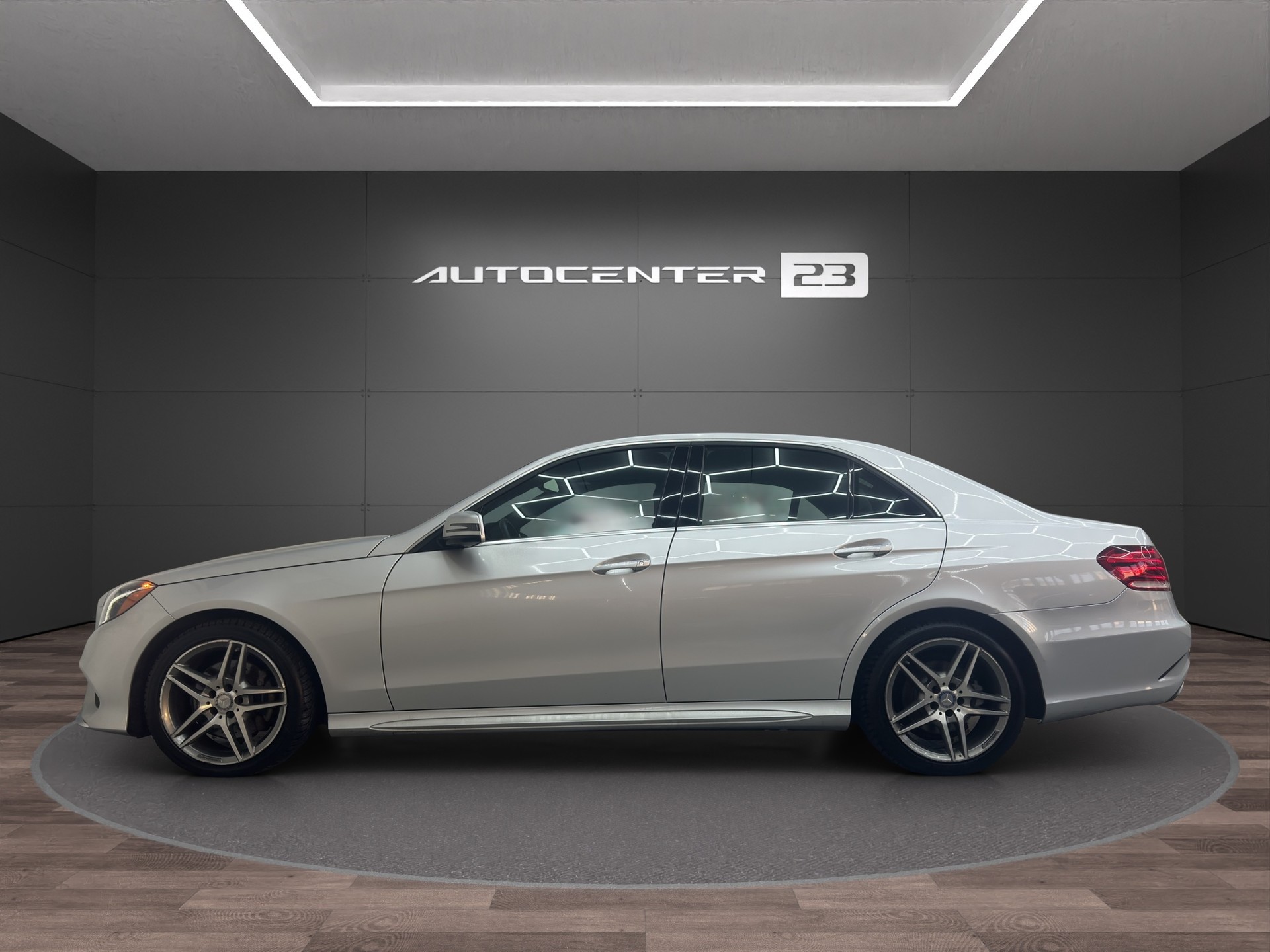 MERCEDES-BENZ E 400 Avantgarde 4Matic 7G-Tronic-image-1