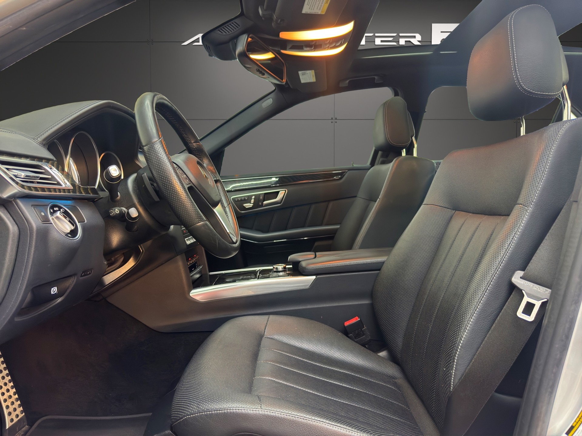 MERCEDES-BENZ E 400 Avantgarde 4Matic 7G-Tronic-image-8