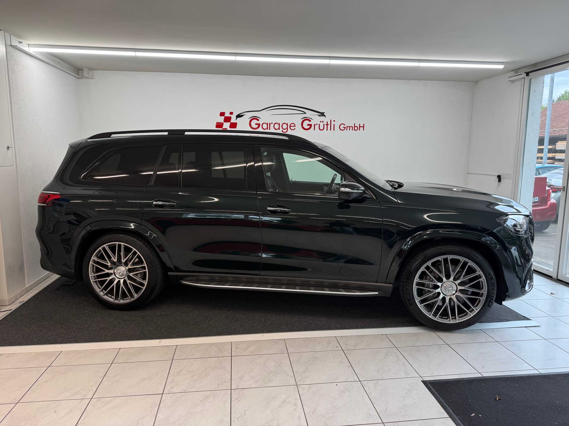 MERCEDES-BENZ GLS 63 AMG 4matic+-image-1