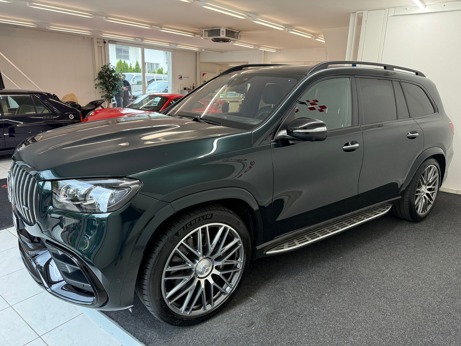 MERCEDES-BENZ GLS 63 AMG 4matic+-image-5