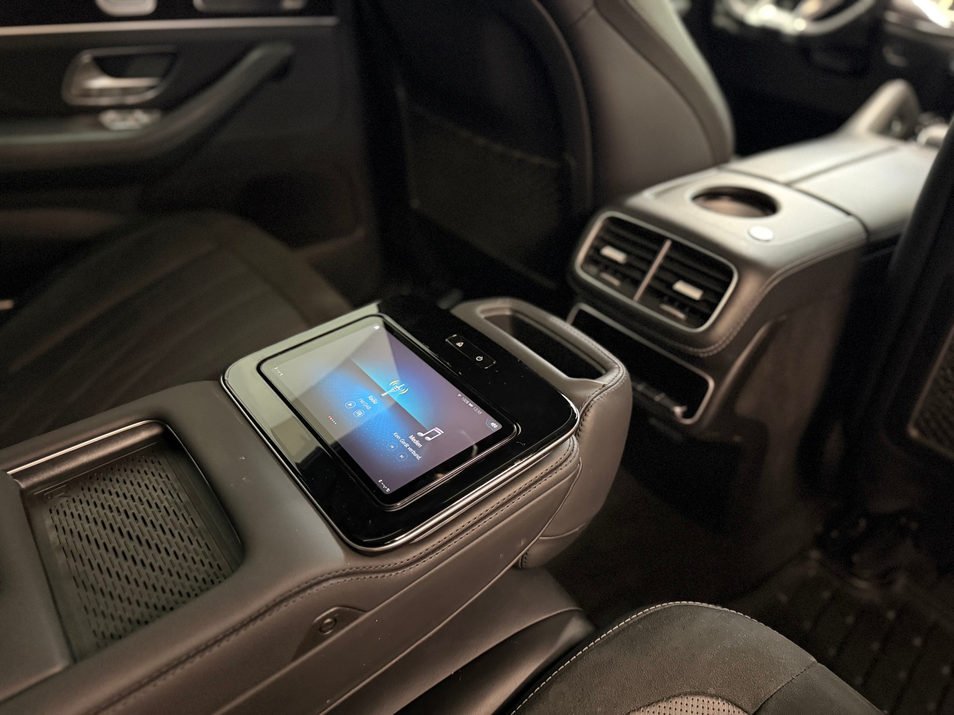 MERCEDES-BENZ GLS 63 AMG 4matic+-image-15