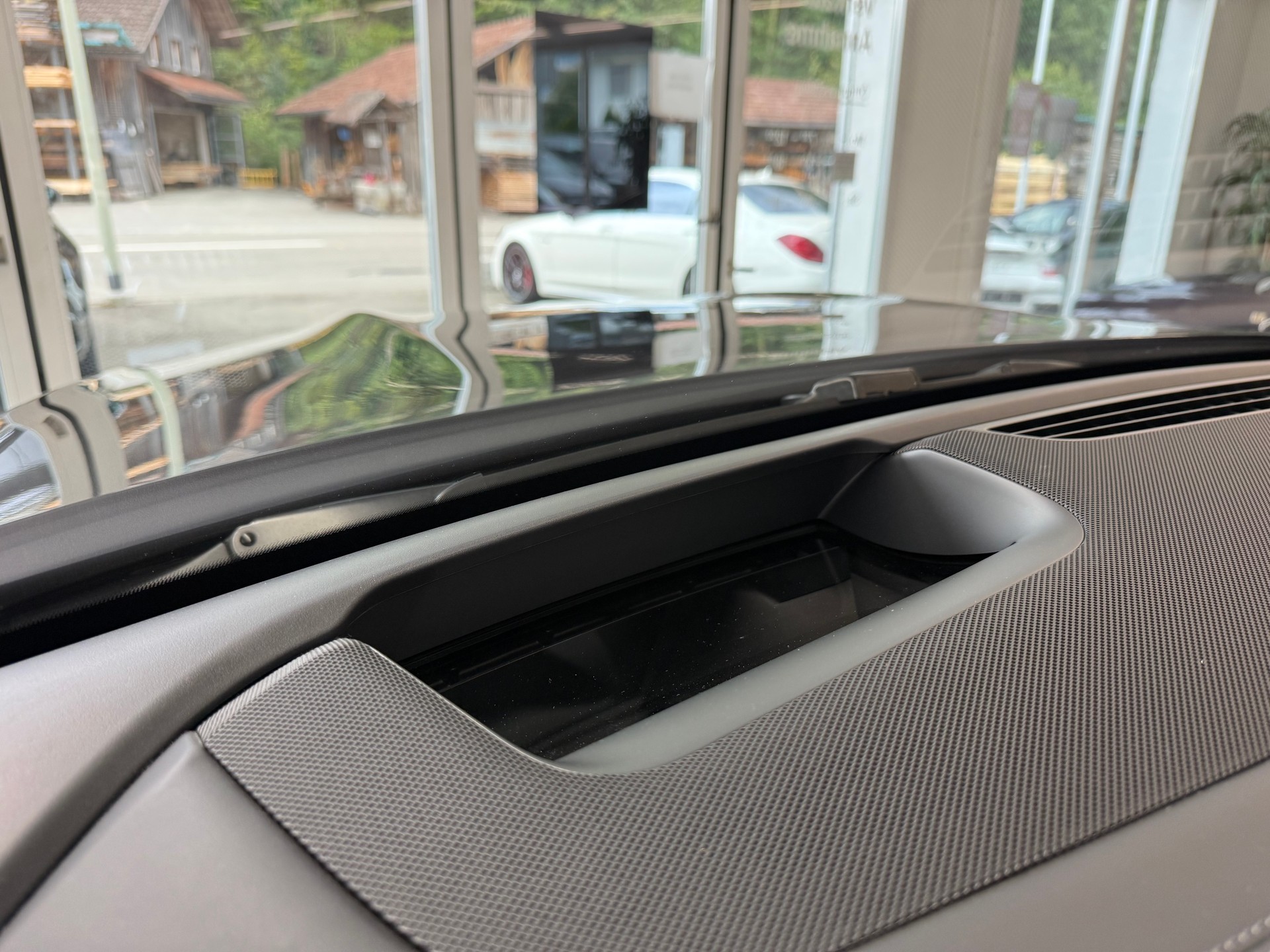 MERCEDES-BENZ GLS 63 AMG 4matic+-image-13