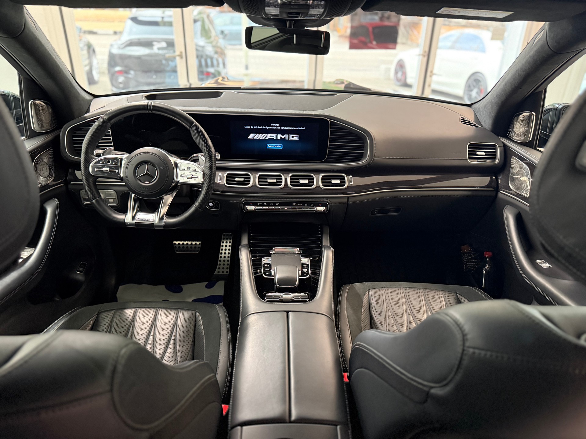 MERCEDES-BENZ GLS 63 AMG 4matic+-image-10