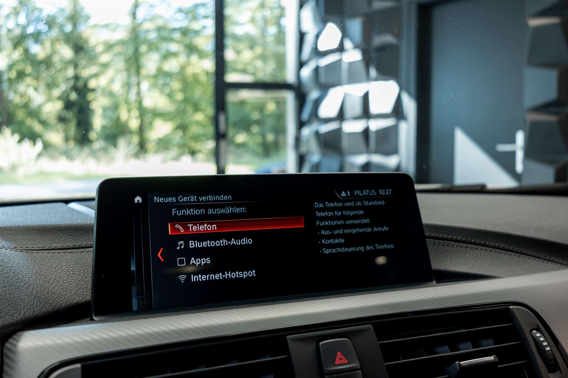 BMW 320d xDrive Touring Edition Sport Line Steptronic-image-18