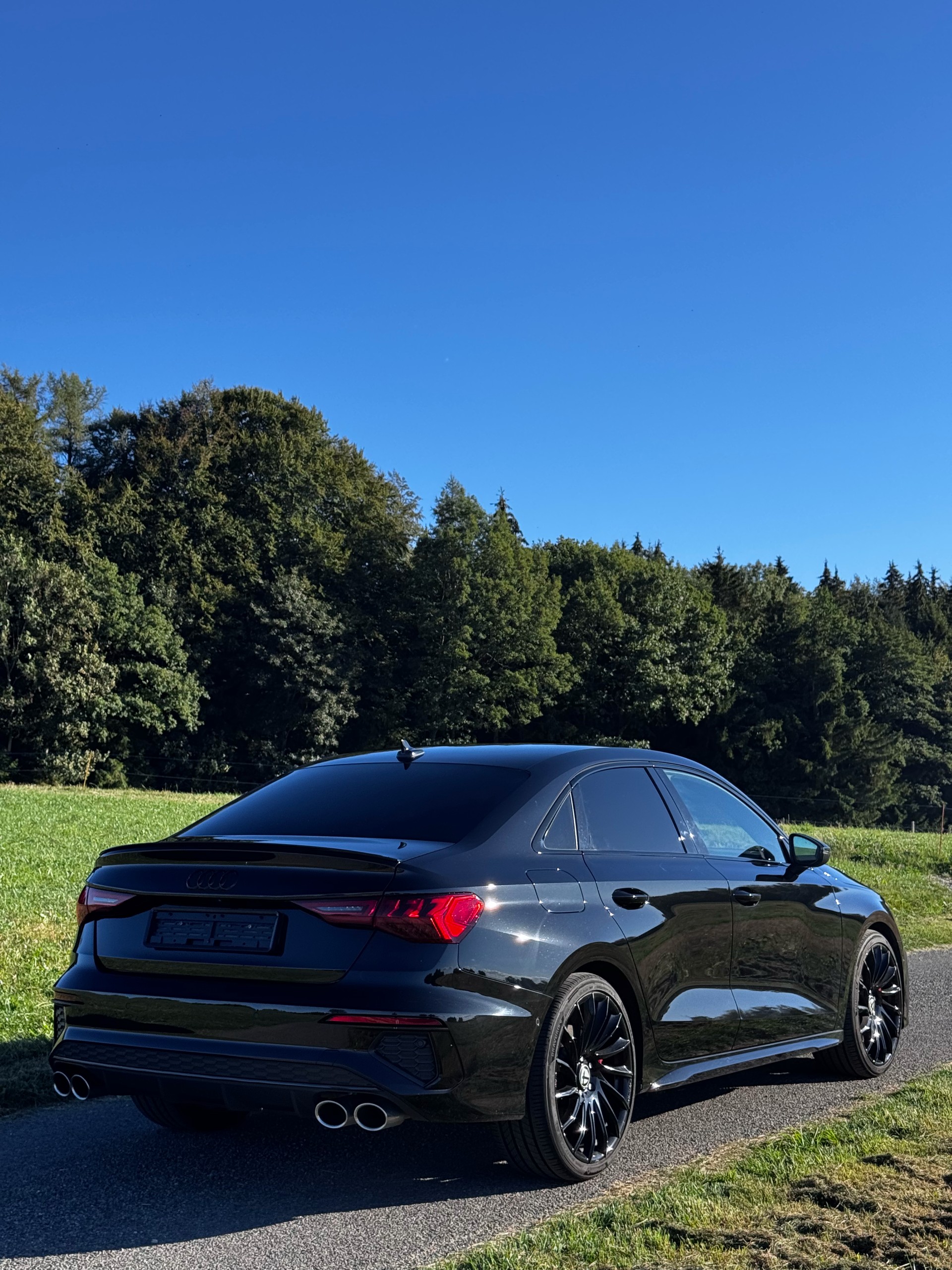 AUDI Limousine 2.0 TFSI quattro S-Tronic-image-3
