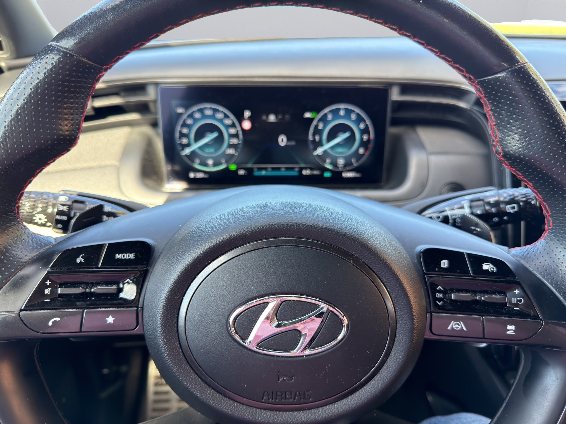 HYUNDAI Tucson 1.6 TGDI PHEV N Line LUX pack 4WD-image-8