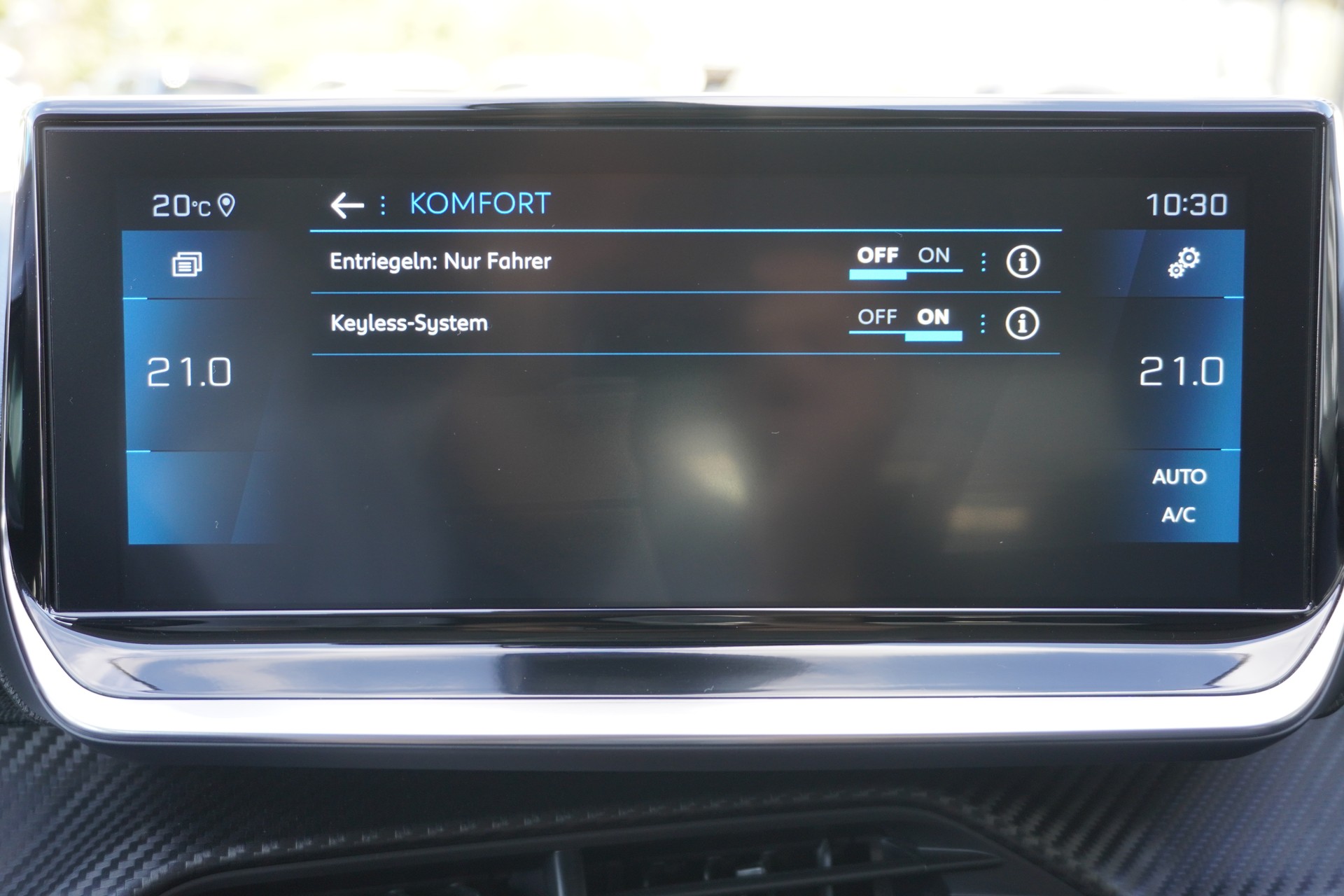 PEUGEOT 208 1.2 PureTech Allure Pack EAT8-image-22