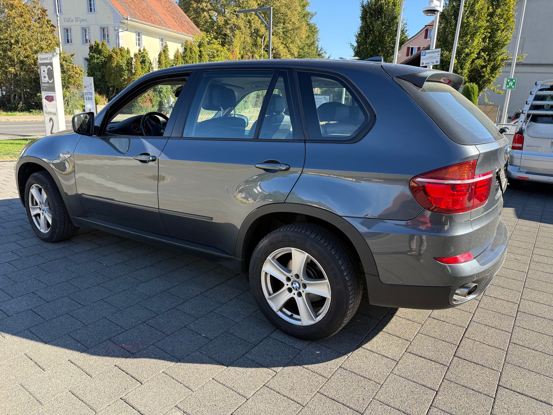 BMW X5 xDrive 30d Steptronic-image-2