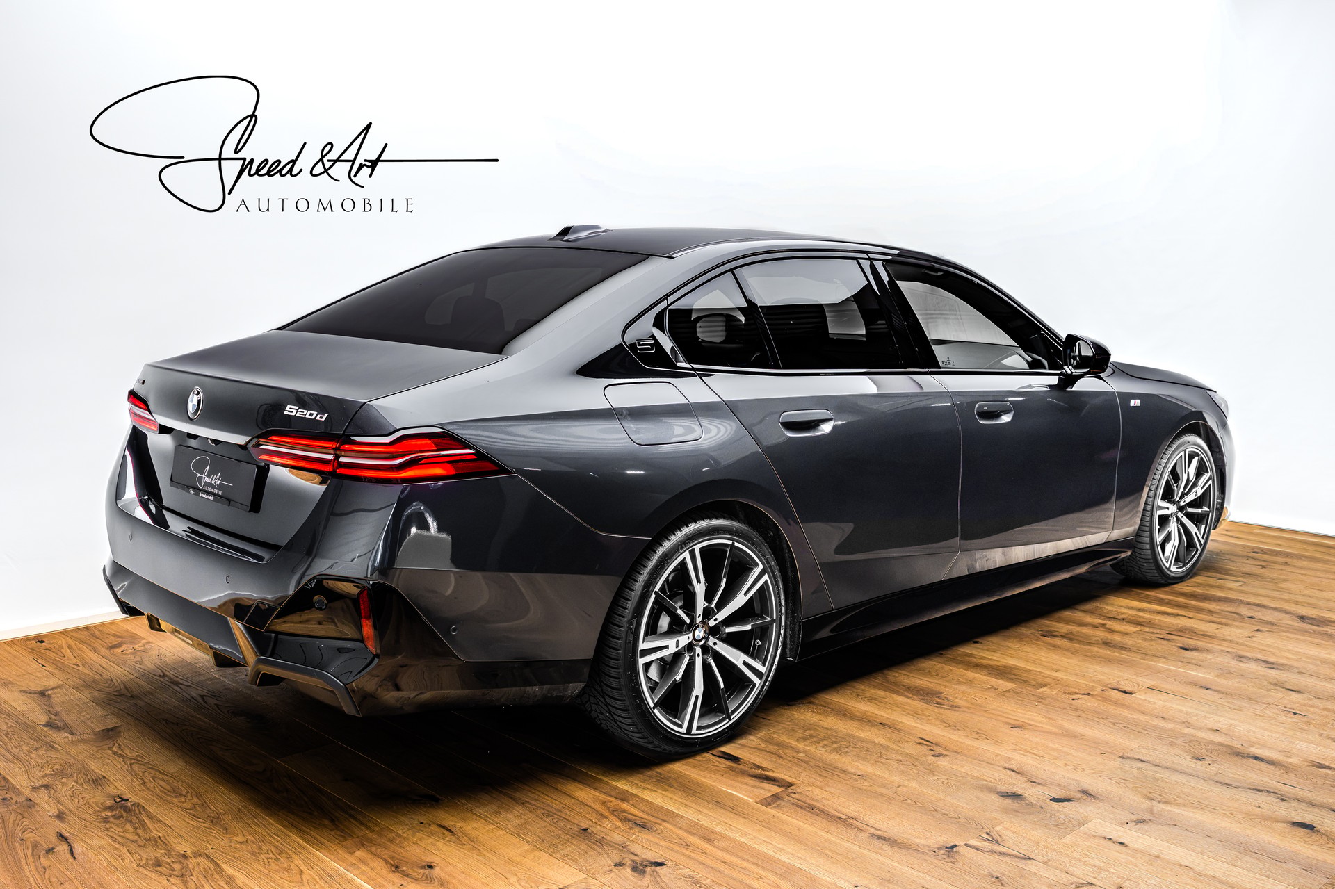 BMW 520d xDrive 48V M Sport Steptronic | STANDHEIZUNG-image-5