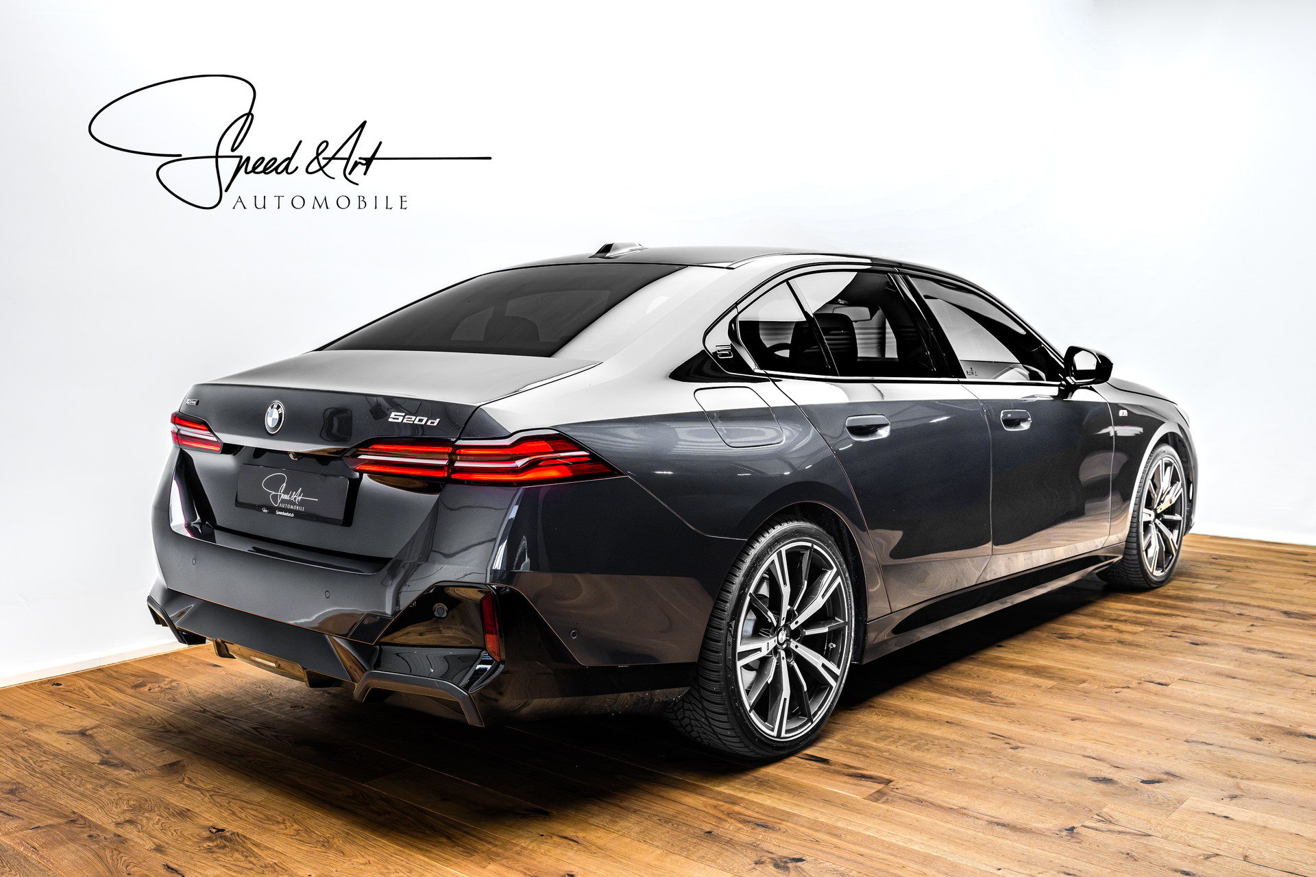 BMW 520d xDrive 48V M Sport Steptronic | STANDHEIZUNG-image-3