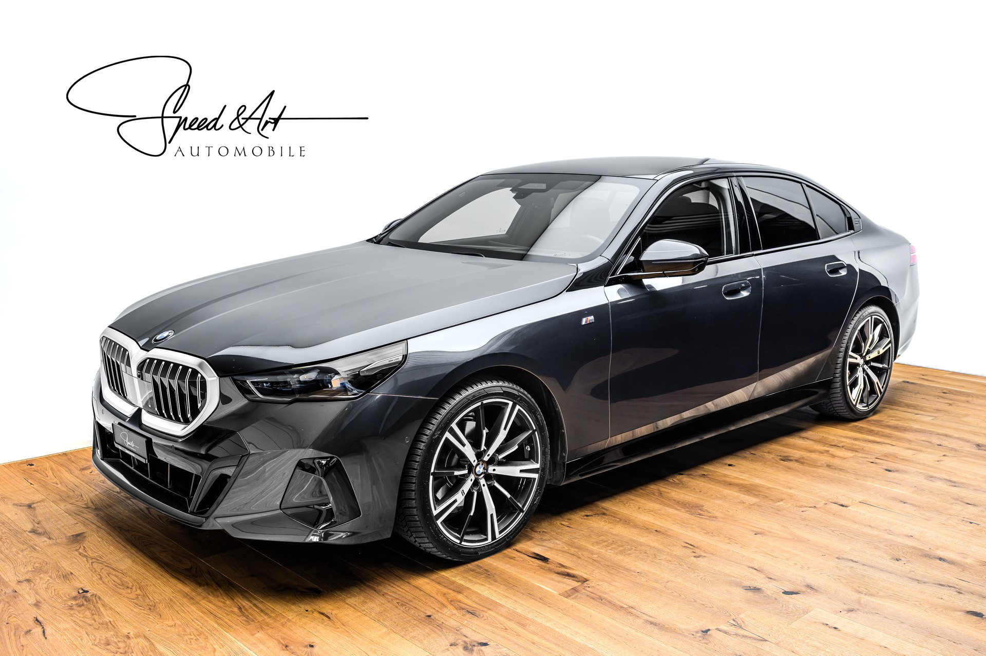 BMW 520d xDrive 48V M Sport Steptronic | STANDHEIZUNG-image-2