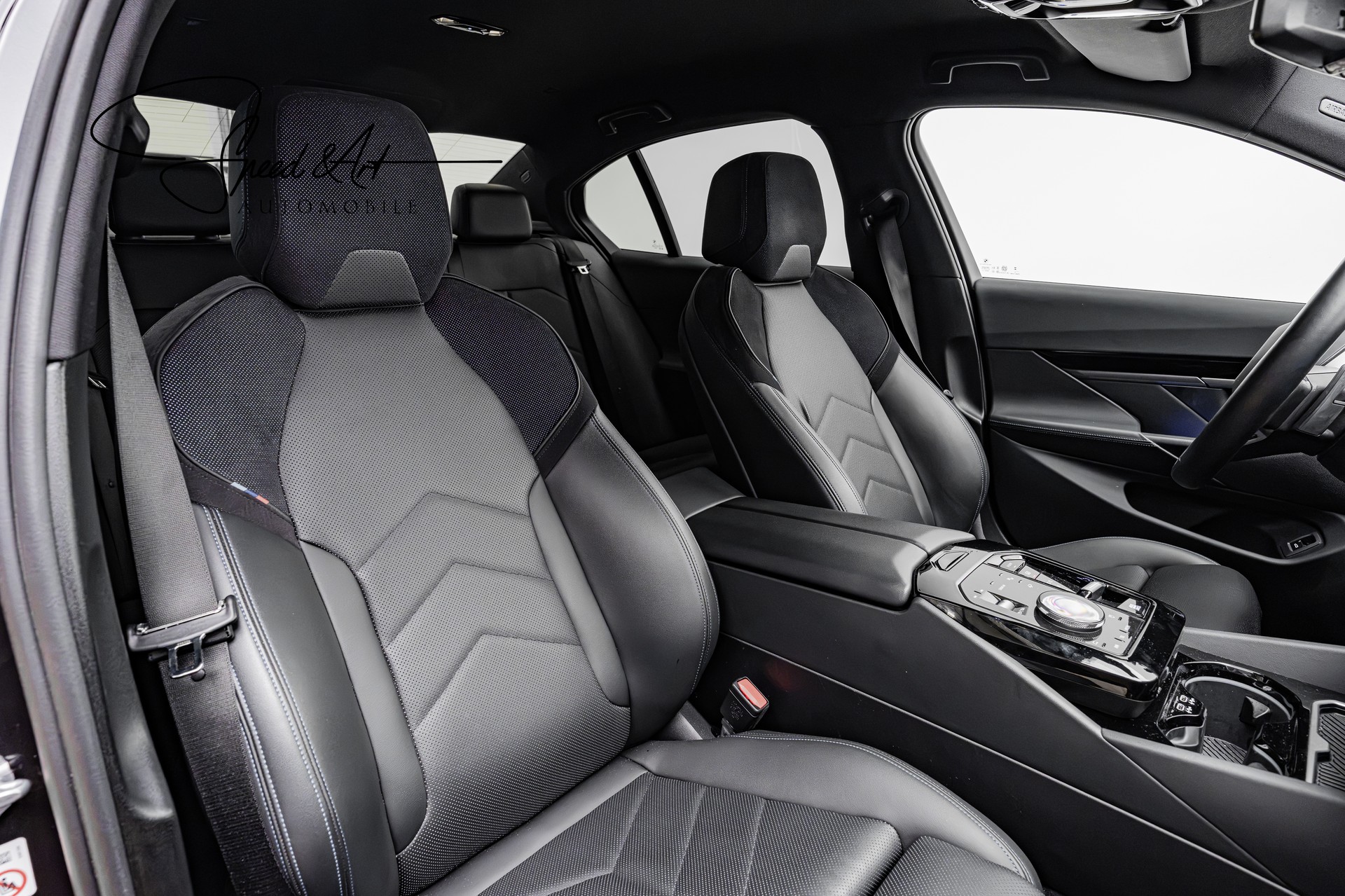 BMW 520d xDrive 48V M Sport Steptronic | STANDHEIZUNG-image-11