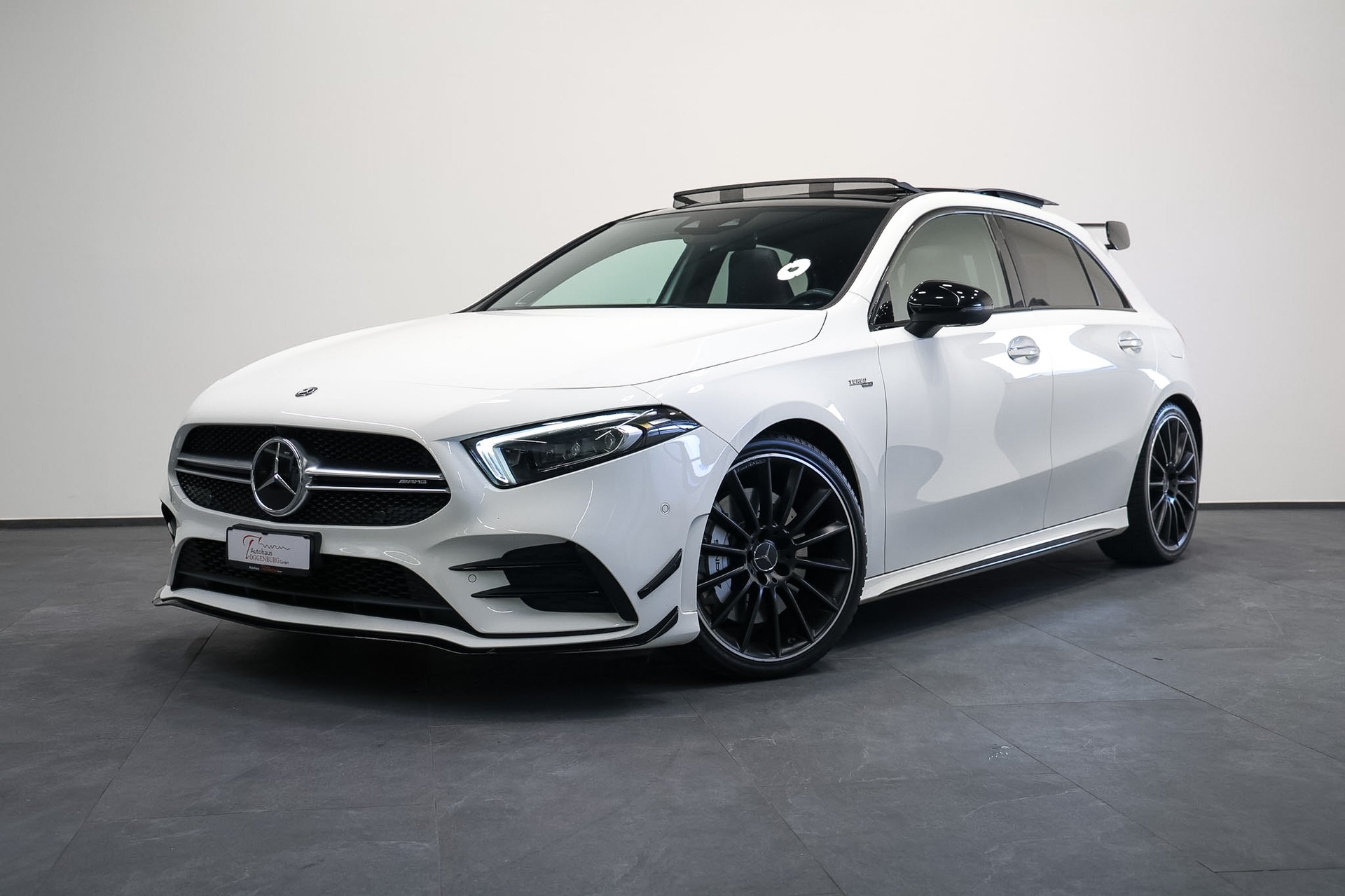 MERCEDES-BENZ A 35 AMG 4Matic Speedshift *CH-Fahrzeug*Aerodynamik-Paket*-image-0