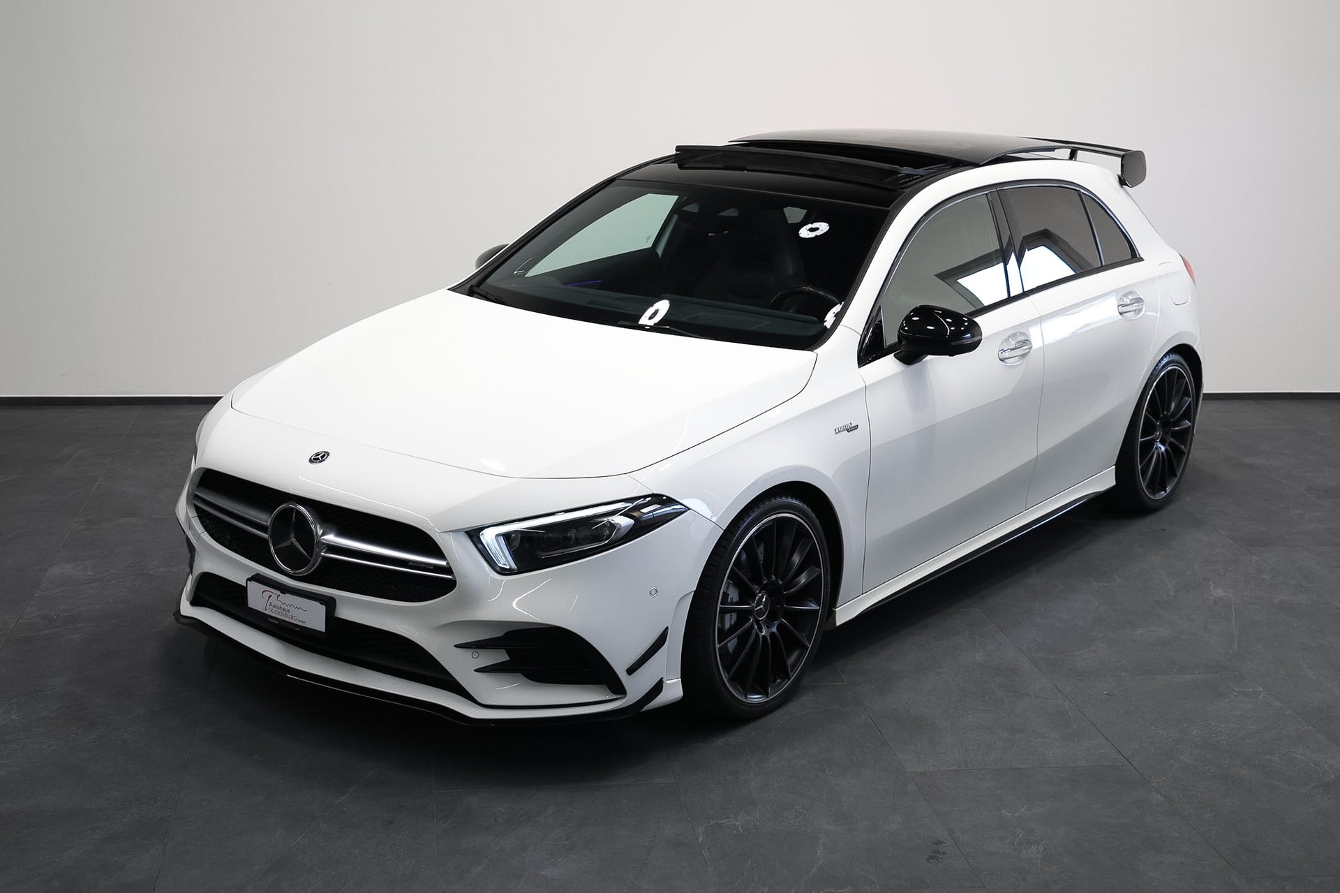 MERCEDES-BENZ A 35 AMG 4Matic Speedshift *CH-Fahrzeug*Aerodynamik-Paket*-image-3