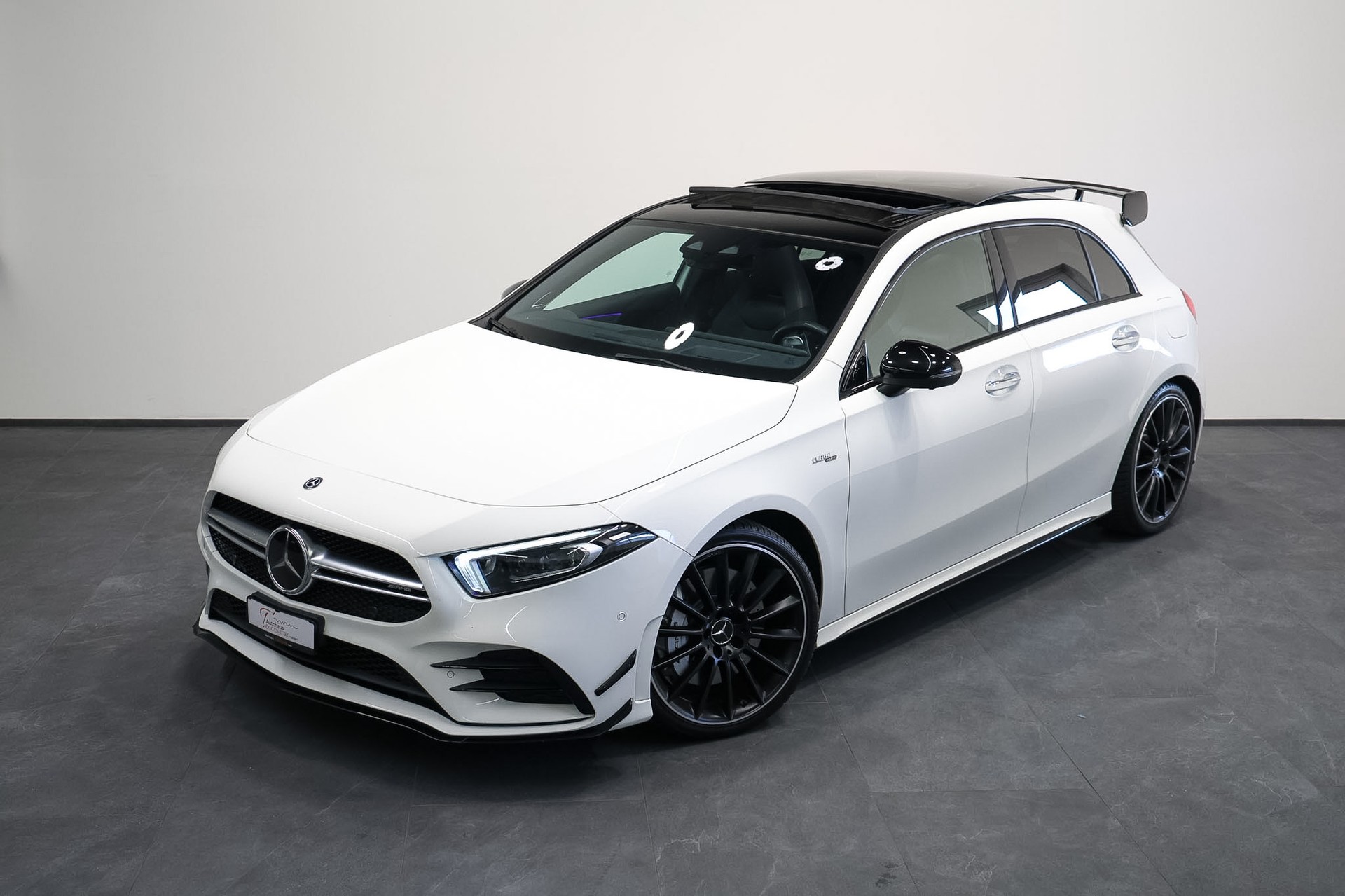 MERCEDES-BENZ A 35 AMG 4Matic Speedshift *CH-Fahrzeug*Aerodynamik-Paket*-image-1