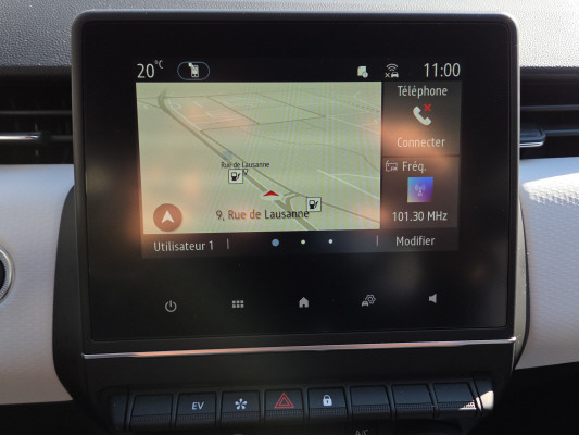 RENAULT Clio 1.6 E-Tech Techno-image-9