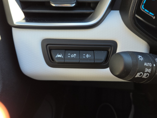 RENAULT Clio 1.6 E-Tech Techno-image-13
