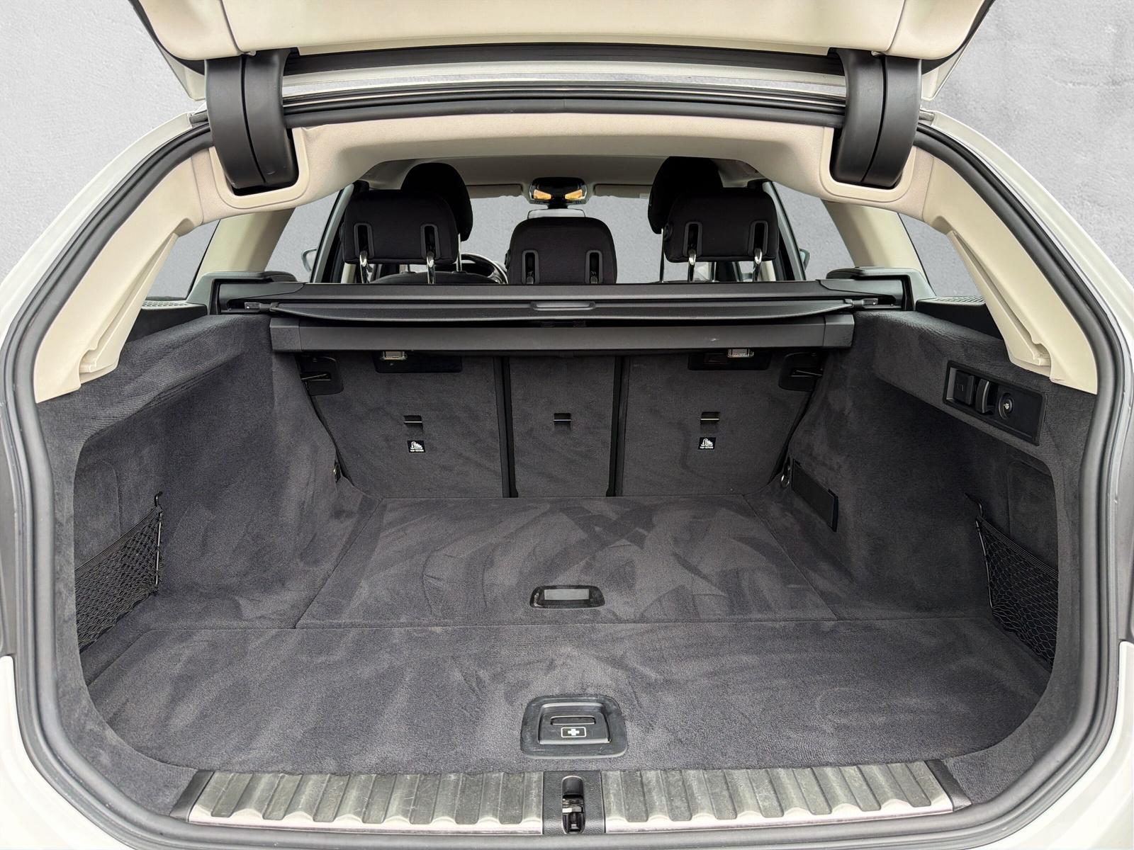 BMW 320d Touring Advantage xDrive G21 AHK-image-10