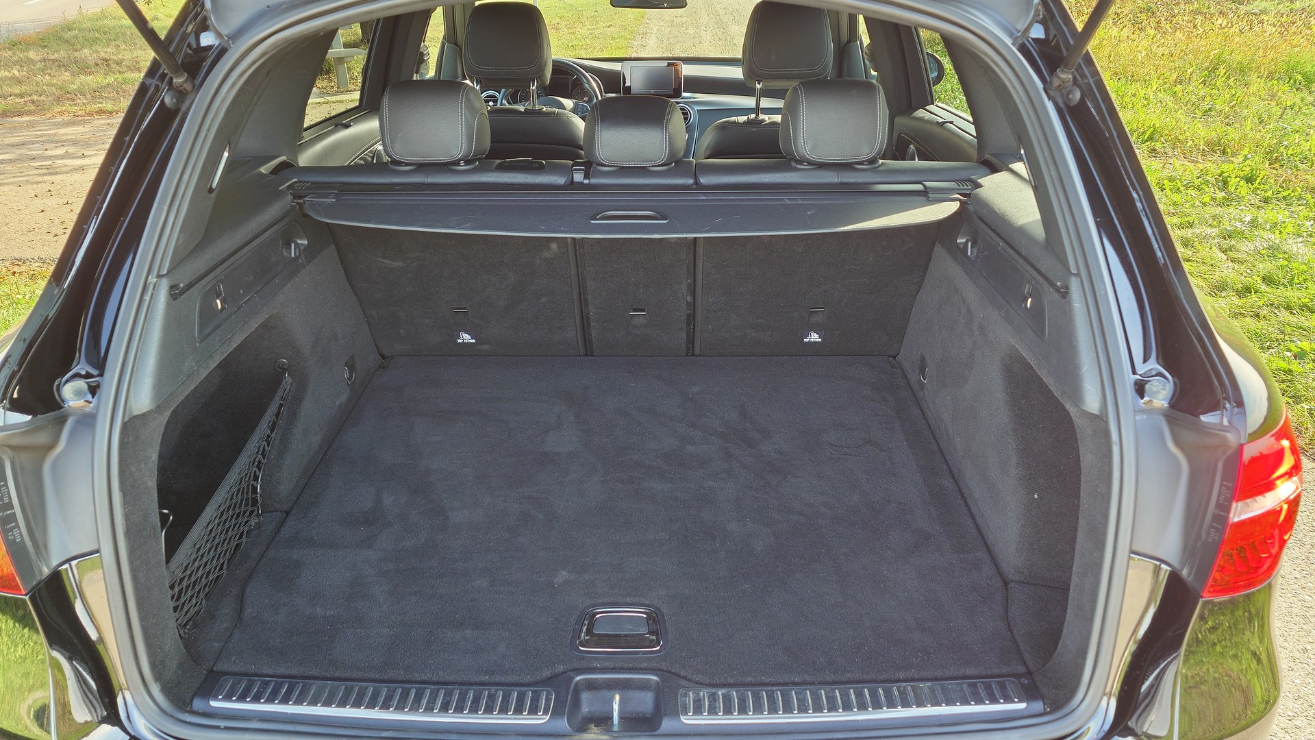 MERCEDES-BENZ GLC 250 d AMG Line 4Matic 9G-Tronic-image-4