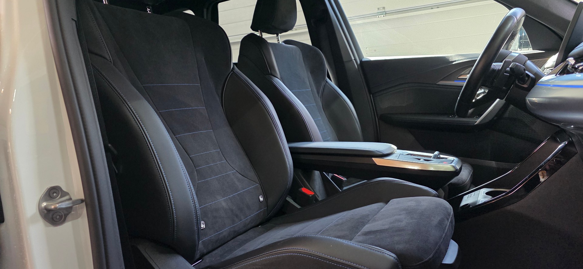BMW X1 xDrive 23d 48V M Sport *AHK*Abstandsregler&Spurhalteassistent*Rückfahrkamera*Ambientebeleuchtung*-image-26
