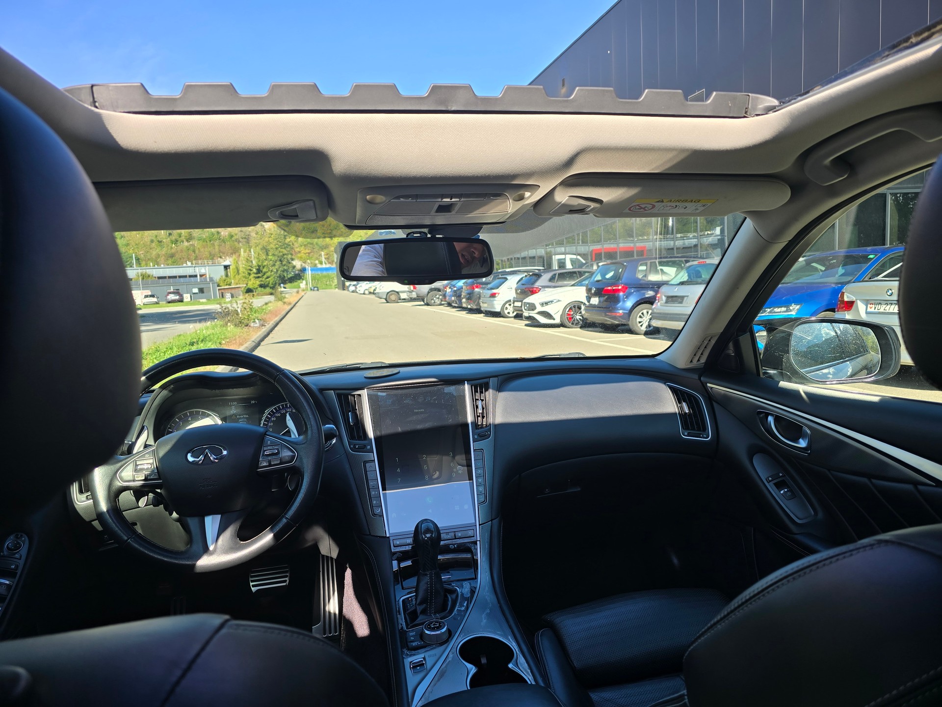 INFINITI Q50S 35h AWD Sport Tech Automatic-image-8