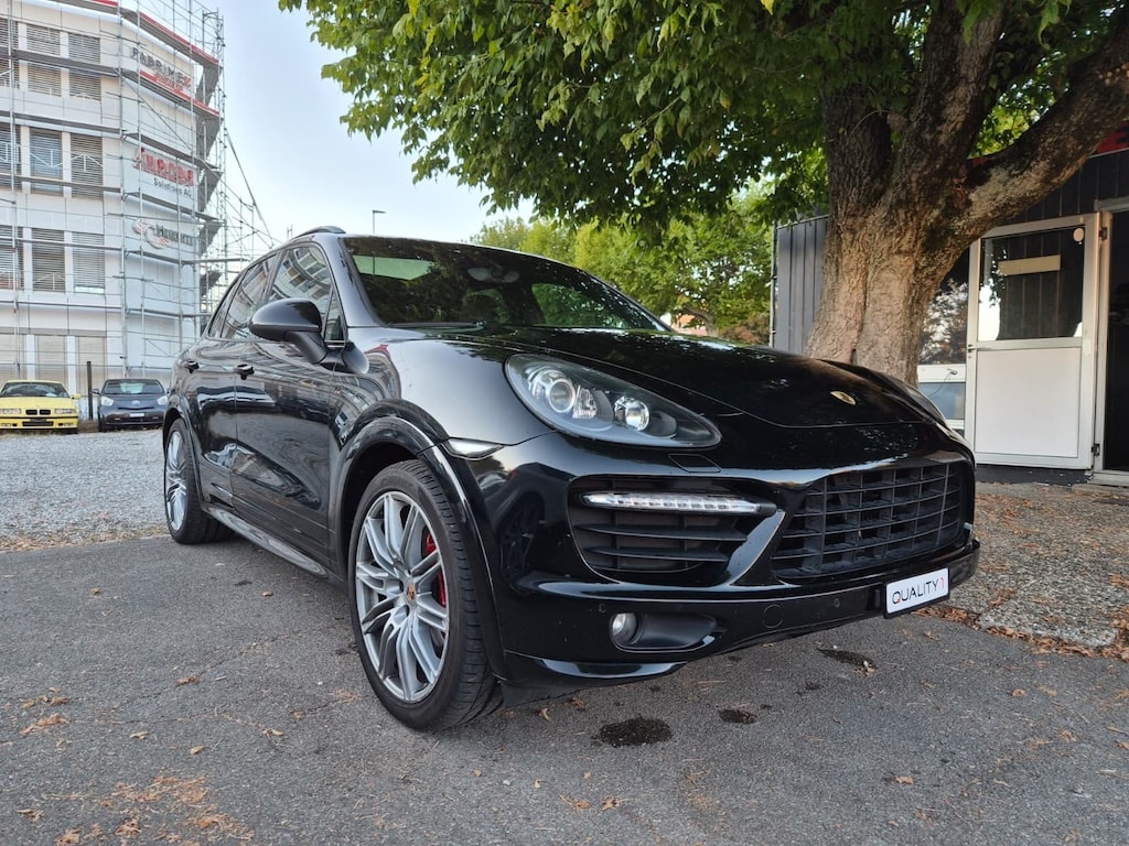 PORSCHE Cayenne GTS-image-0