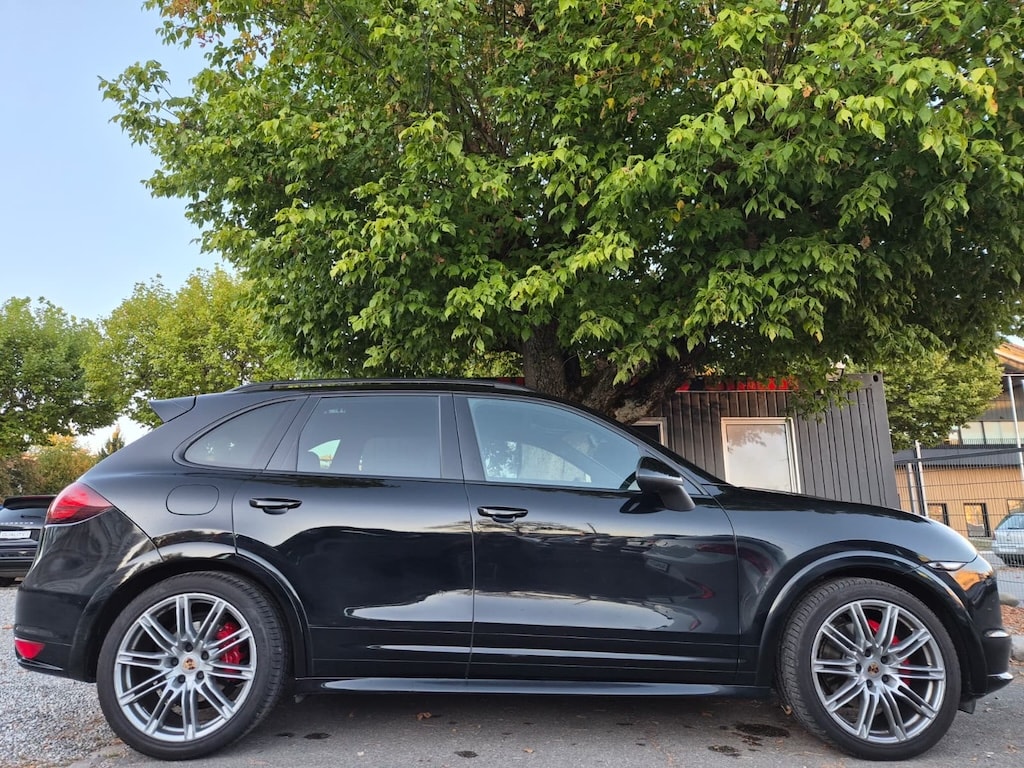 PORSCHE Cayenne GTS-image-6