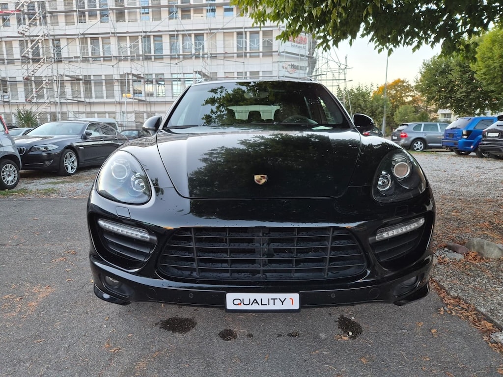 PORSCHE Cayenne GTS-image-1