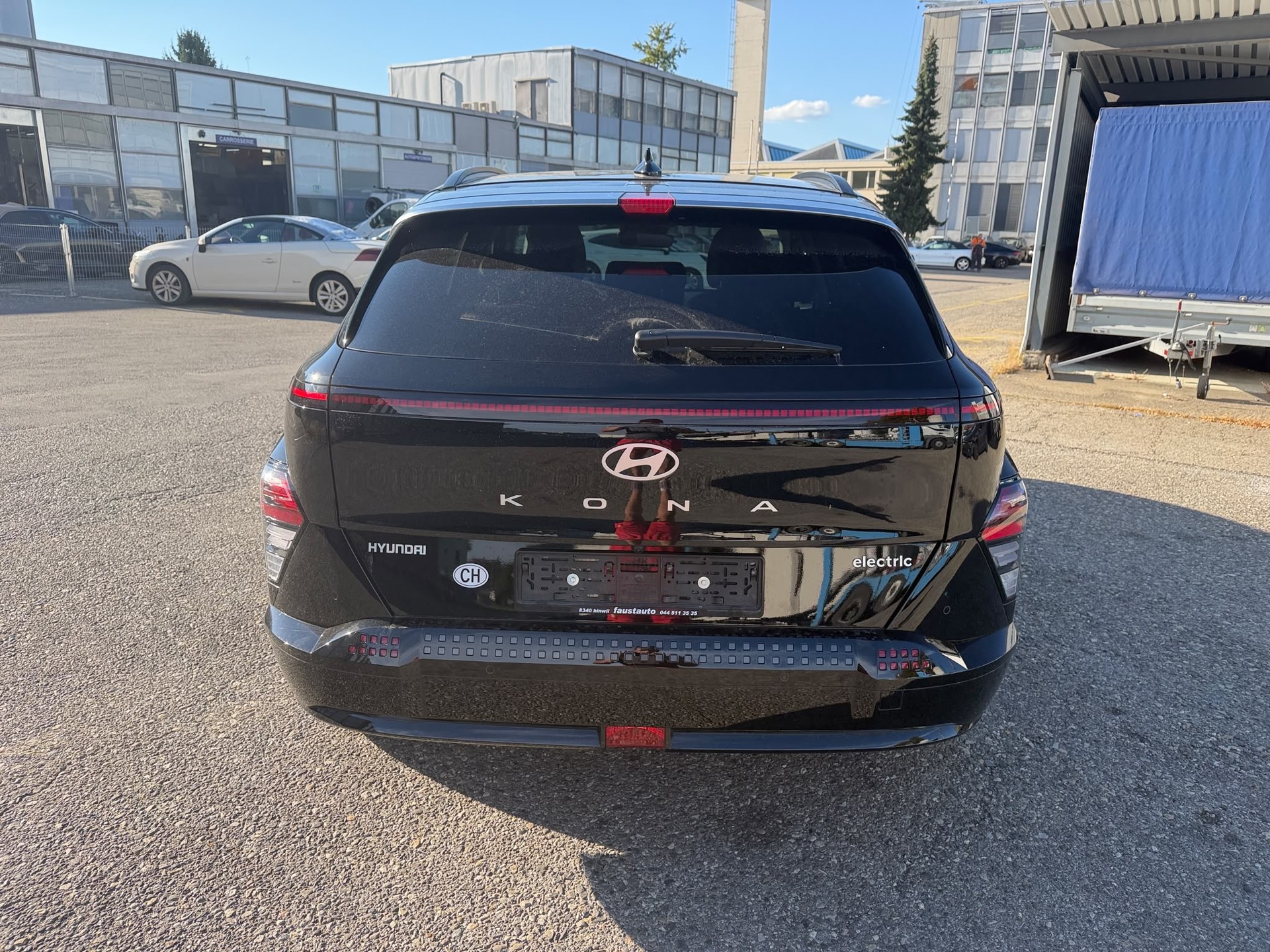 HYUNDAI Kona EV 65.4 kWh Amplia-image-7