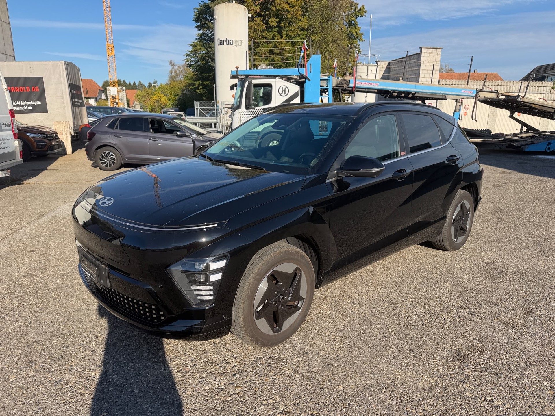 HYUNDAI Kona EV 65.4 kWh Amplia-image-0