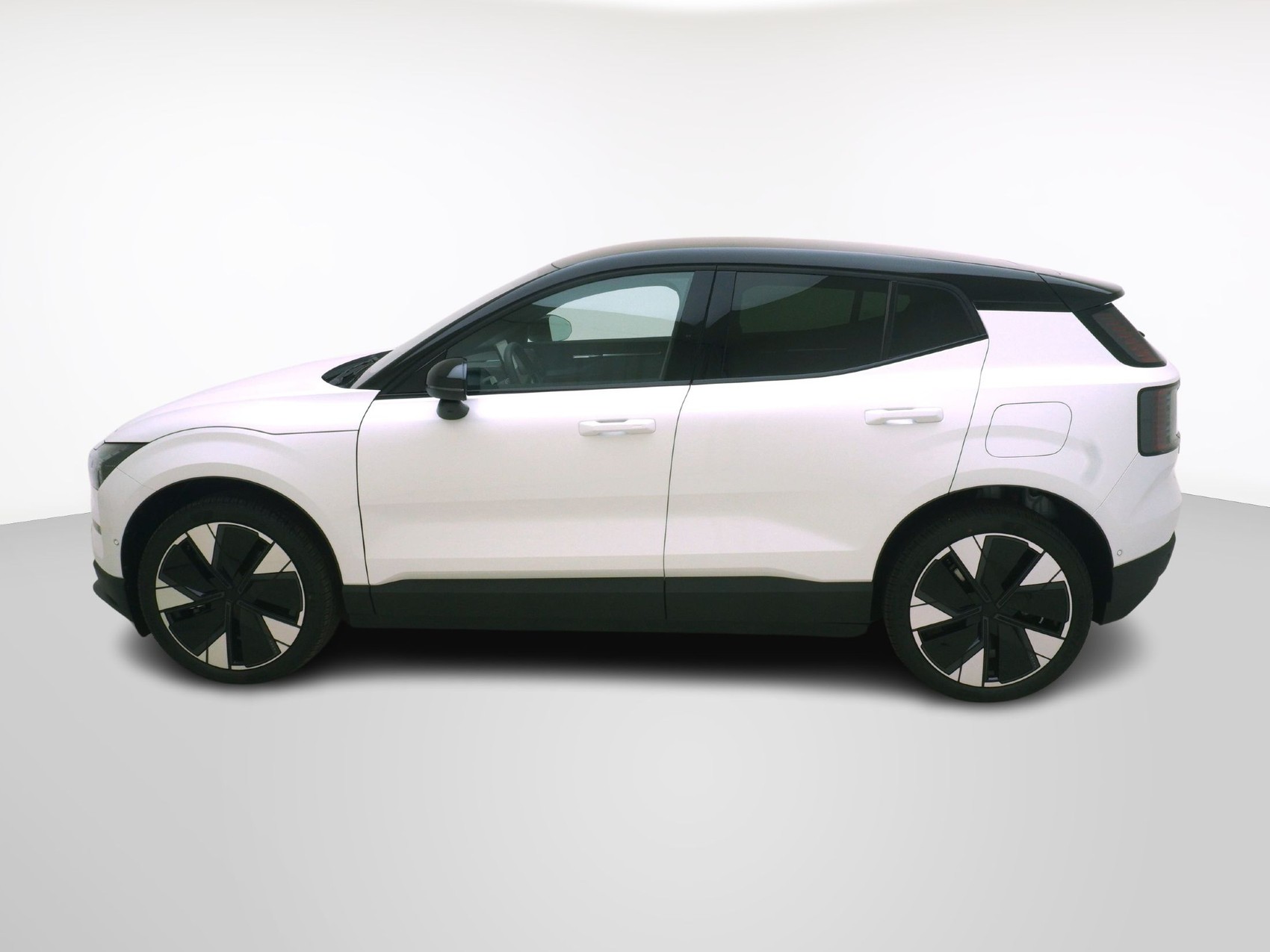 VOLVO EX 30 P8 Ultra AWD-image-1