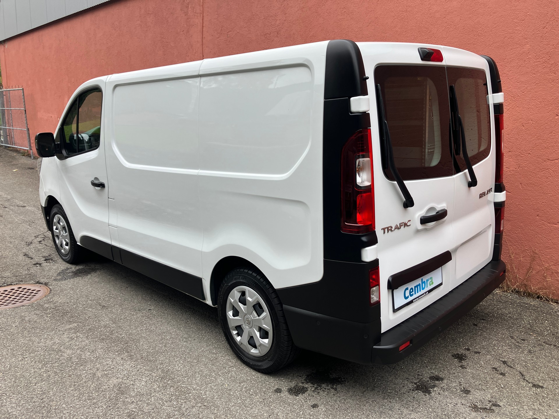 RENAULT Trafic 2.0 Blue dCi 130 Start L1H1 EN-image-1