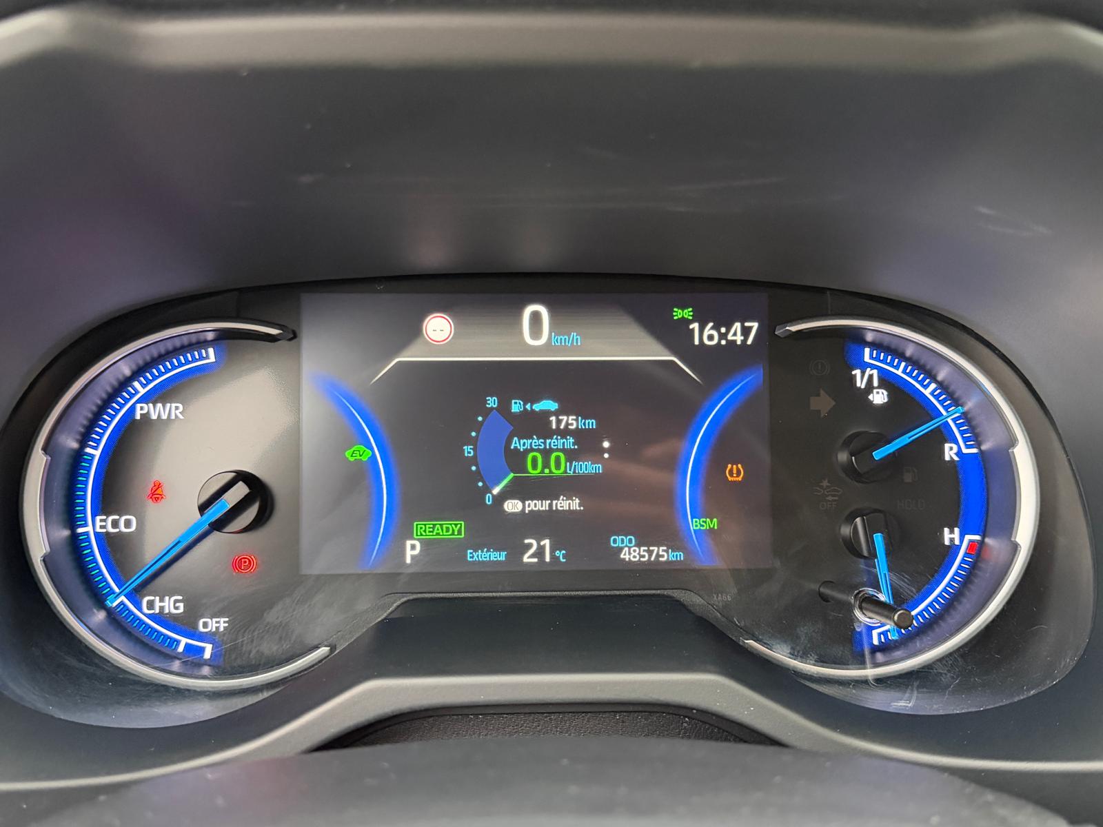 TOYOTA RAV-4 2.5 HSD Premium e-CVT 4WD-image-21