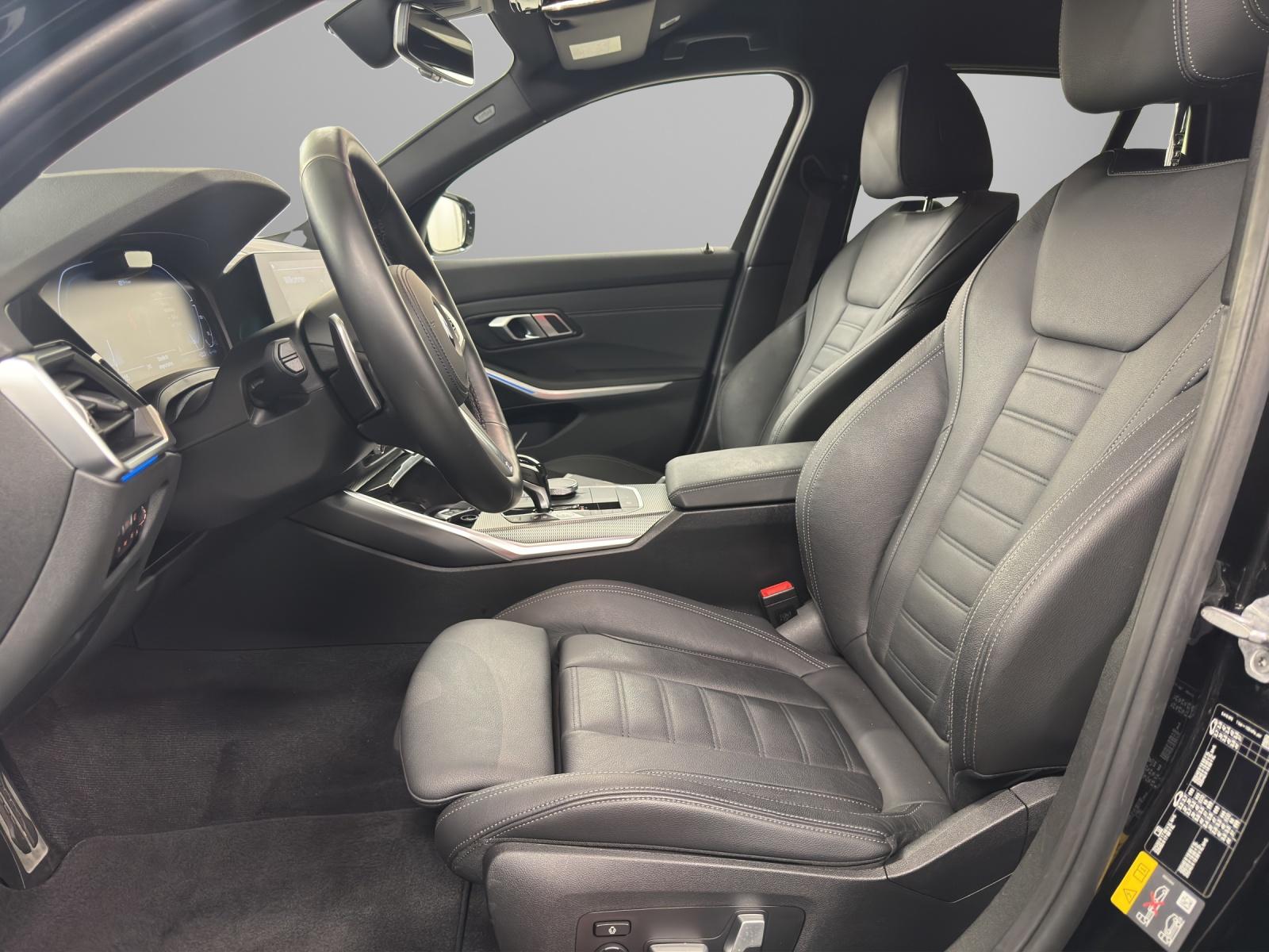 BMW 330e xDrive Touring-image-9