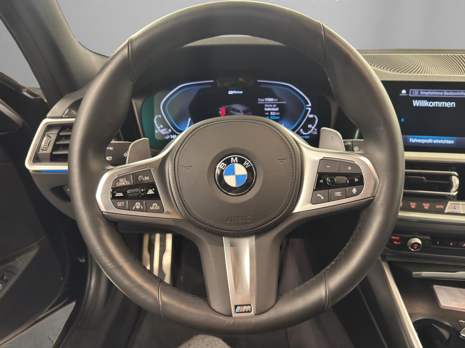 BMW 330e xDrive Touring-image-14