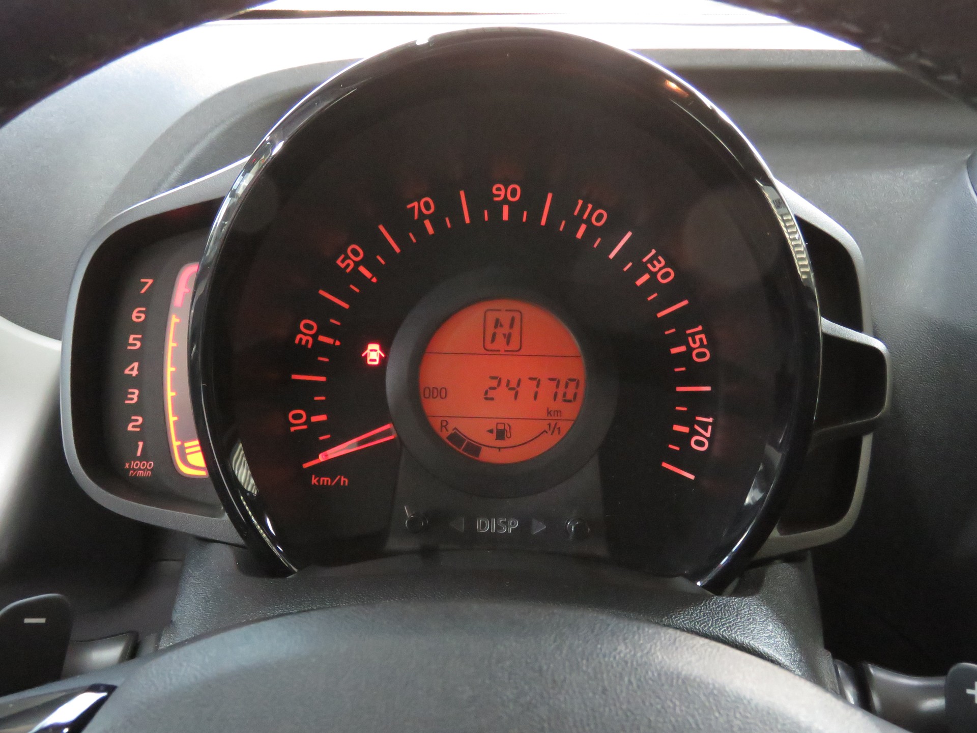 CITROEN C1 1.0 VTi ETG5 Shine Airscape-image-13