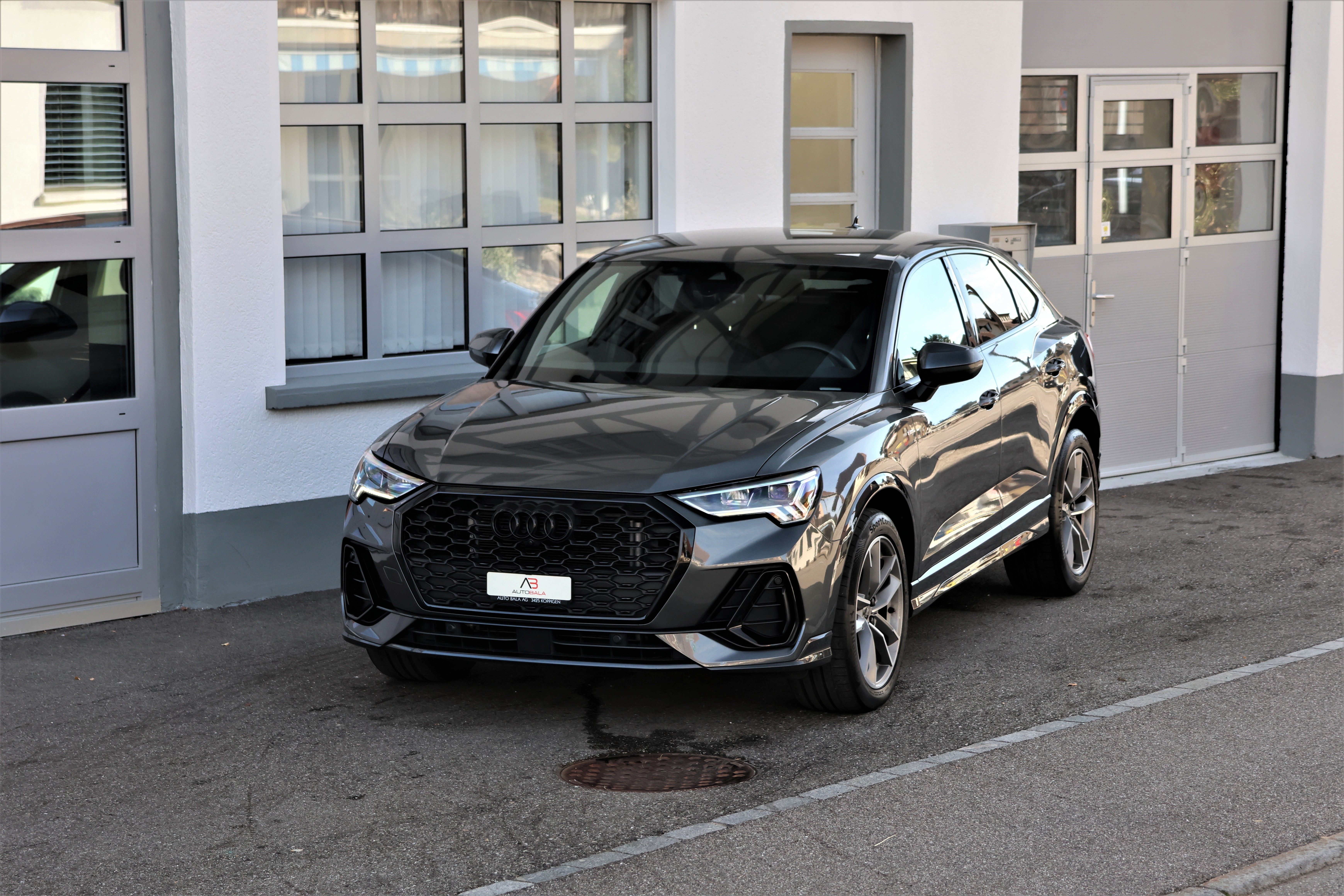 Car photo