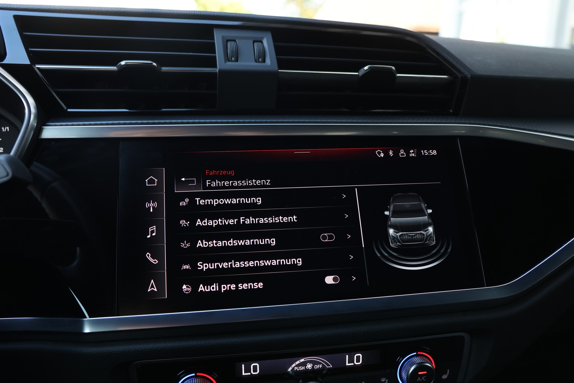 AUDI Q3 Sportback 35 TFSI S line Attraction S-tronic (CH)-image-24