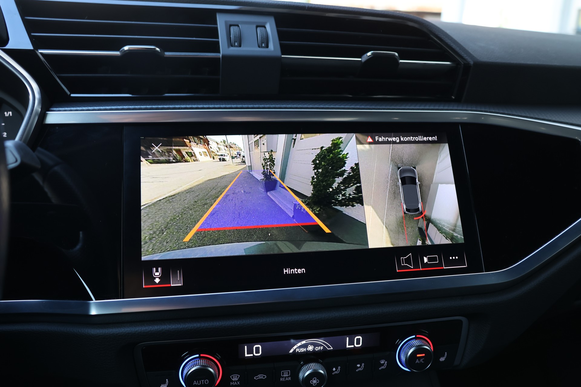 AUDI Q3 Sportback 35 TFSI S line Attraction S-tronic (CH)-image-22