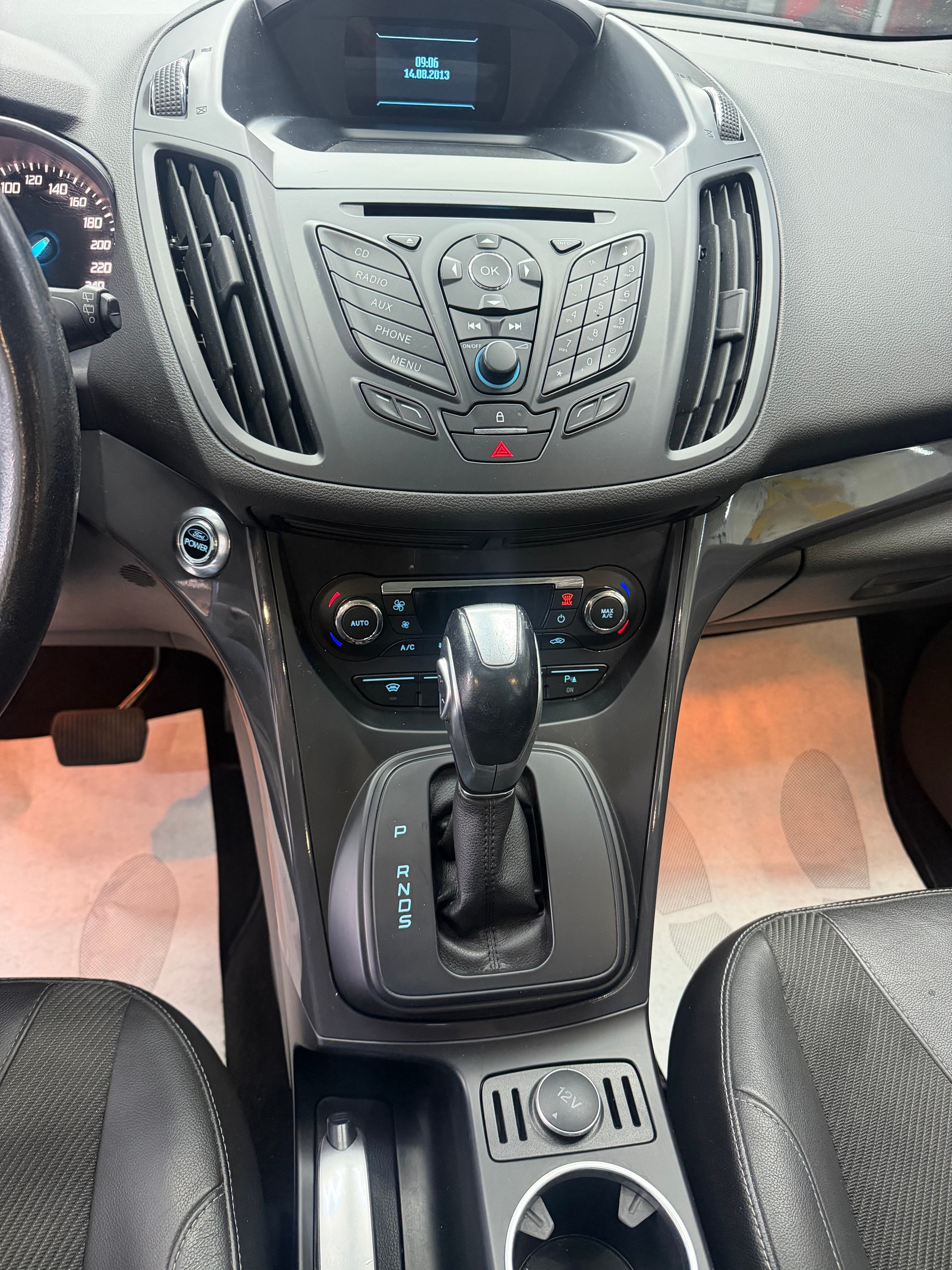 FORD Kuga 1.6 SCTi Titanium 4WD Automatic-image-6
