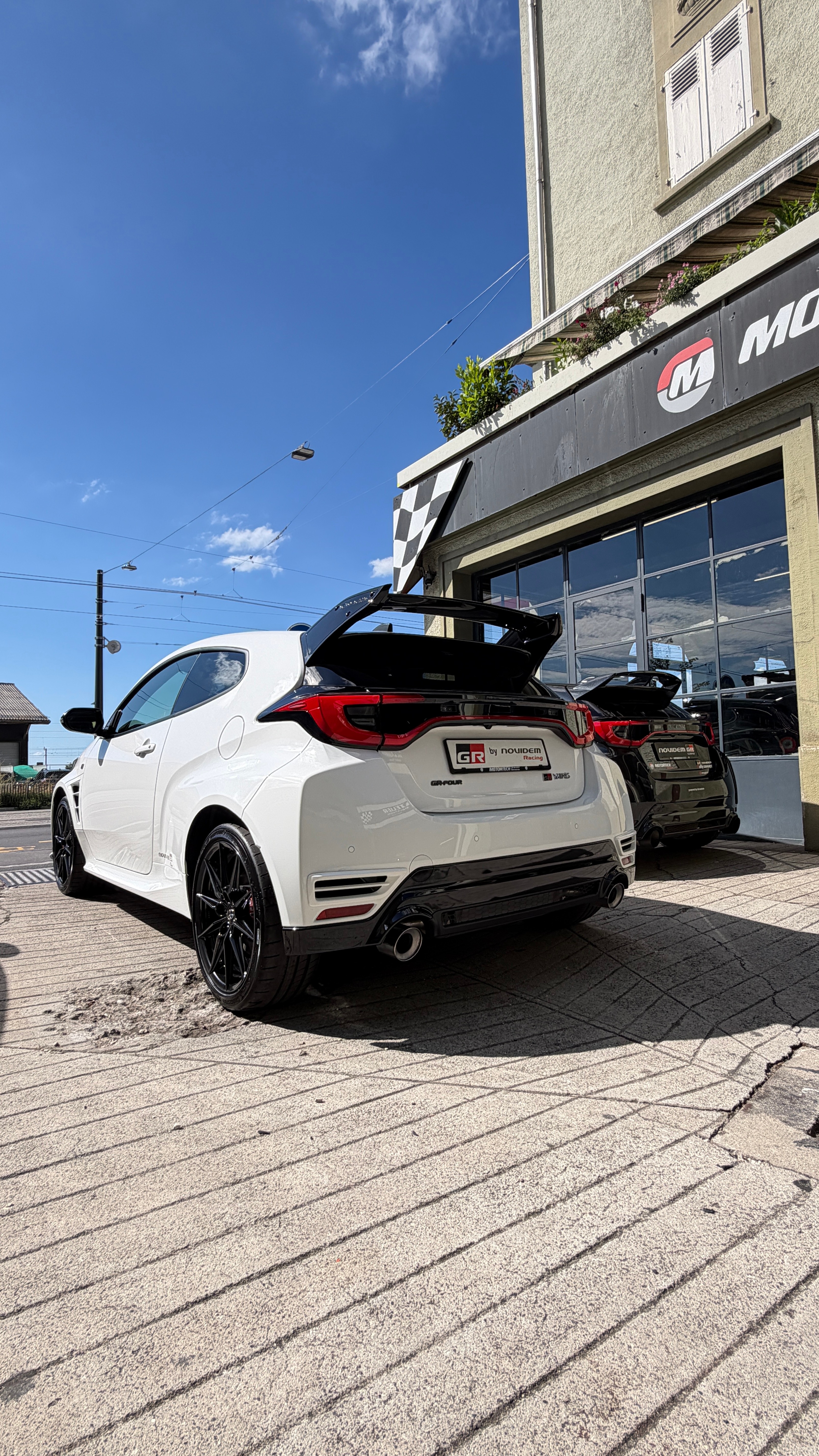Car photo