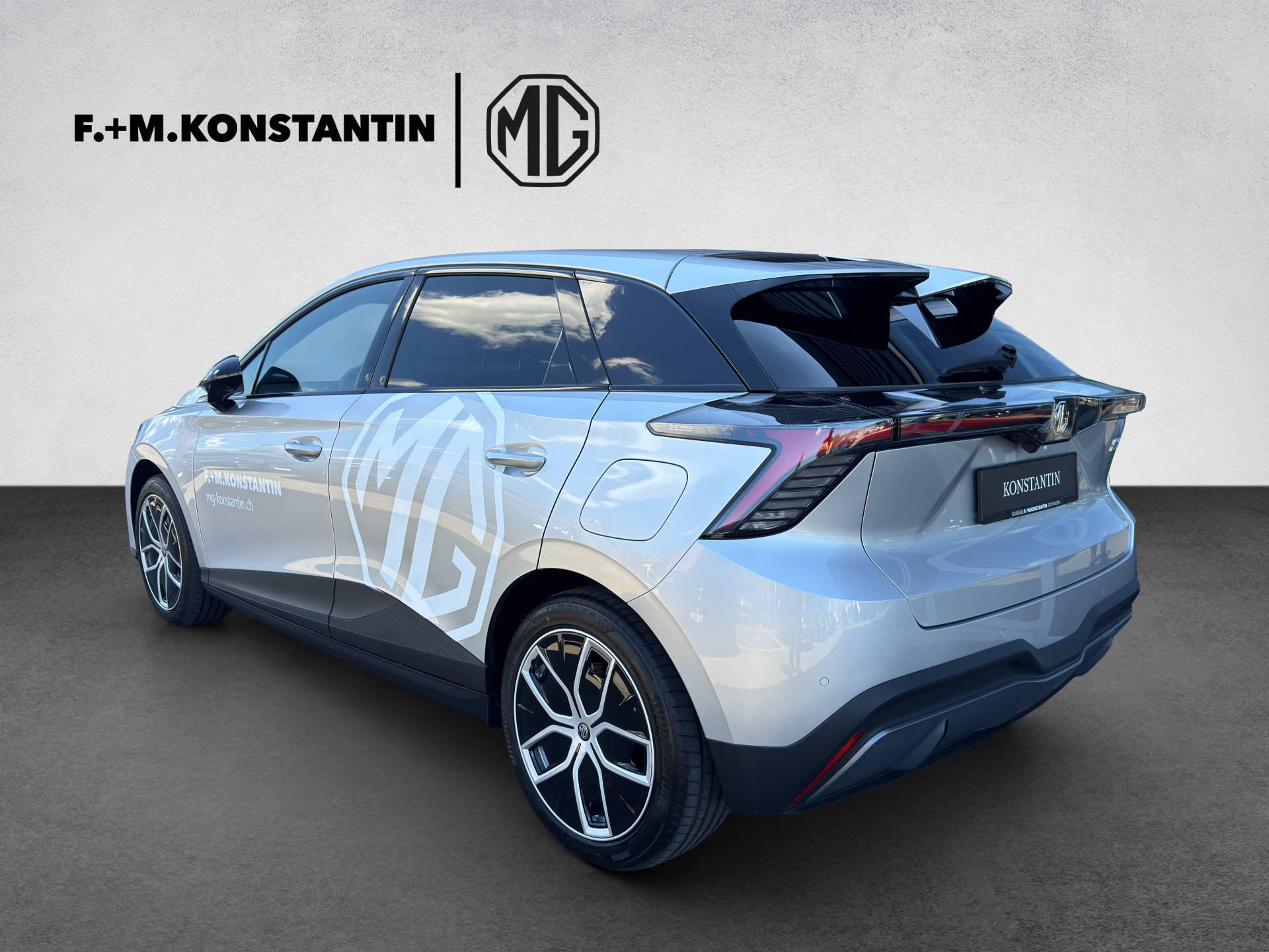 MG 4 Luxury 64kWh-image-2