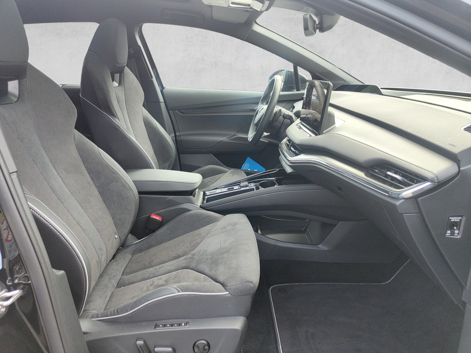 SKODA Enyaq iV 80 SportLine-image-9