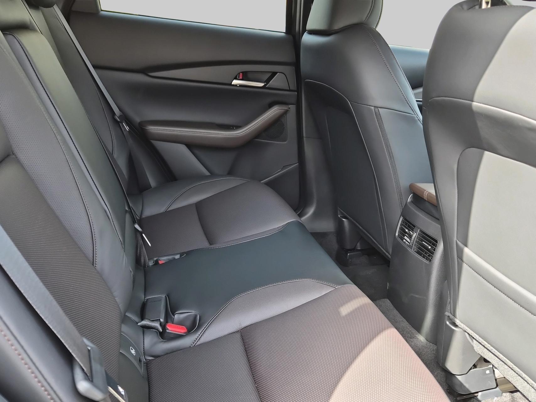 MAZDA CX-30 SKYACTIV-X 186 M Hybrid Takumi FWD AT-image-14