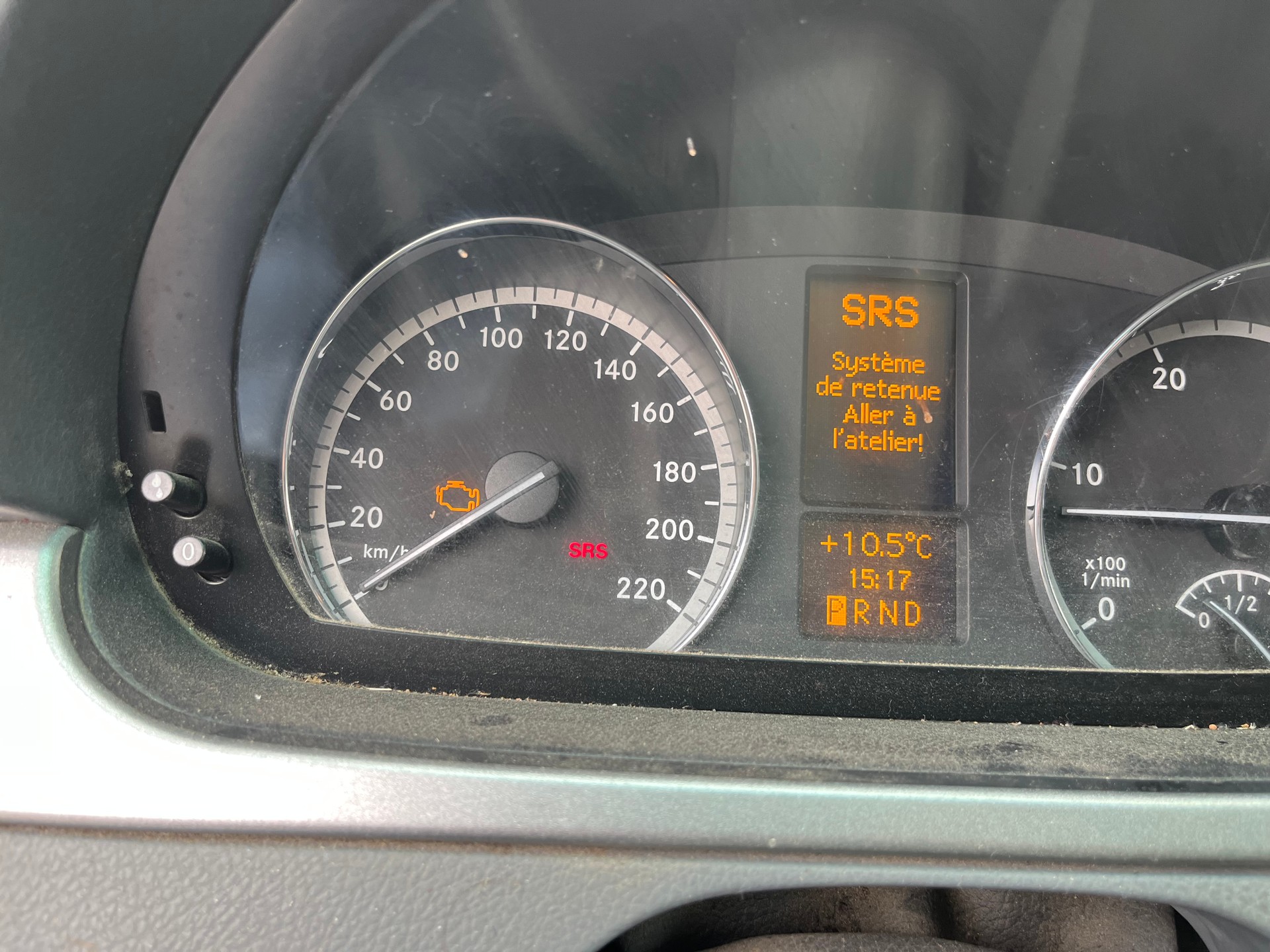 MERCEDES-BENZ Viano 3.0 CDI Trend Automat-image-13