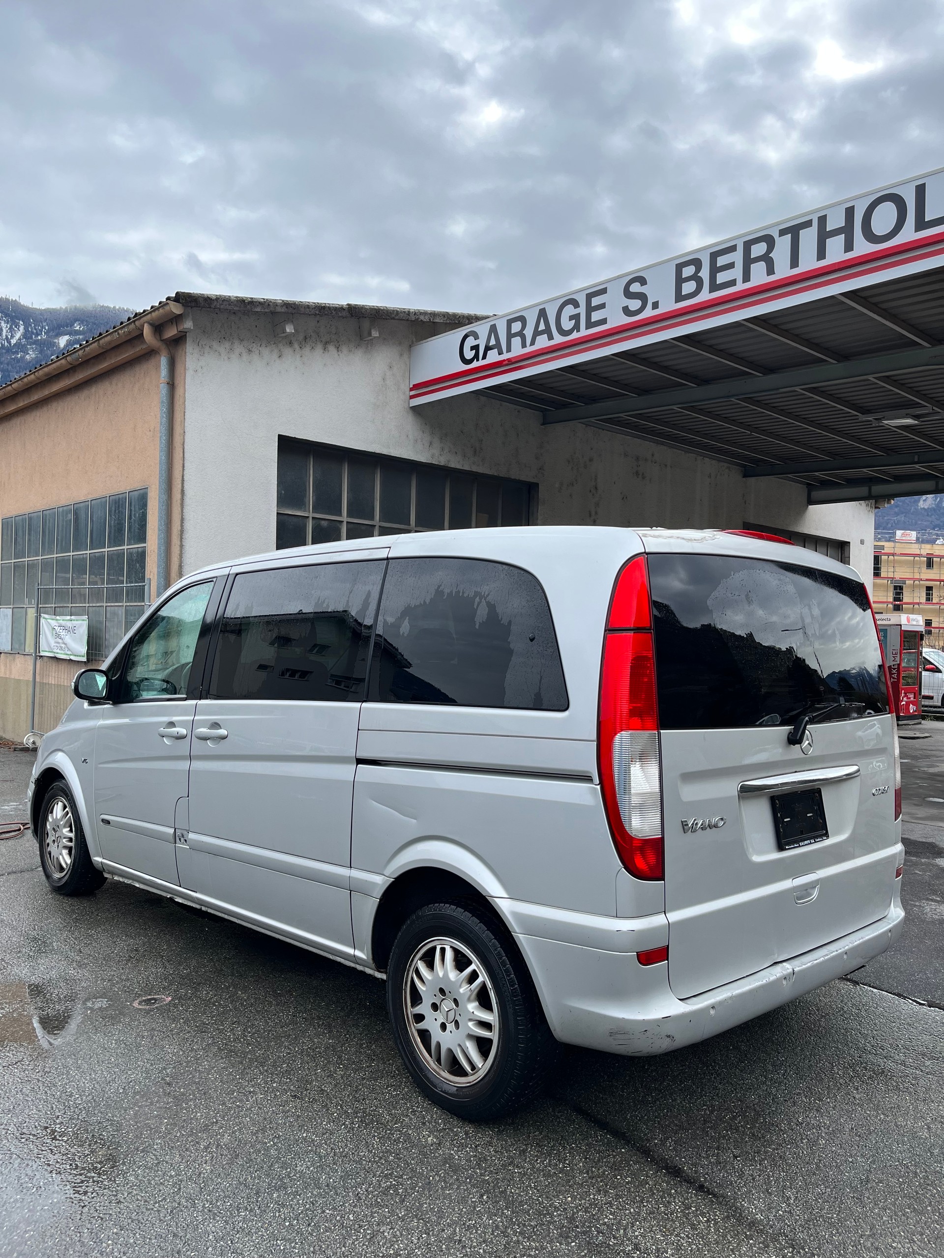 MERCEDES-BENZ Viano 3.0 CDI Trend Automat-image-4
