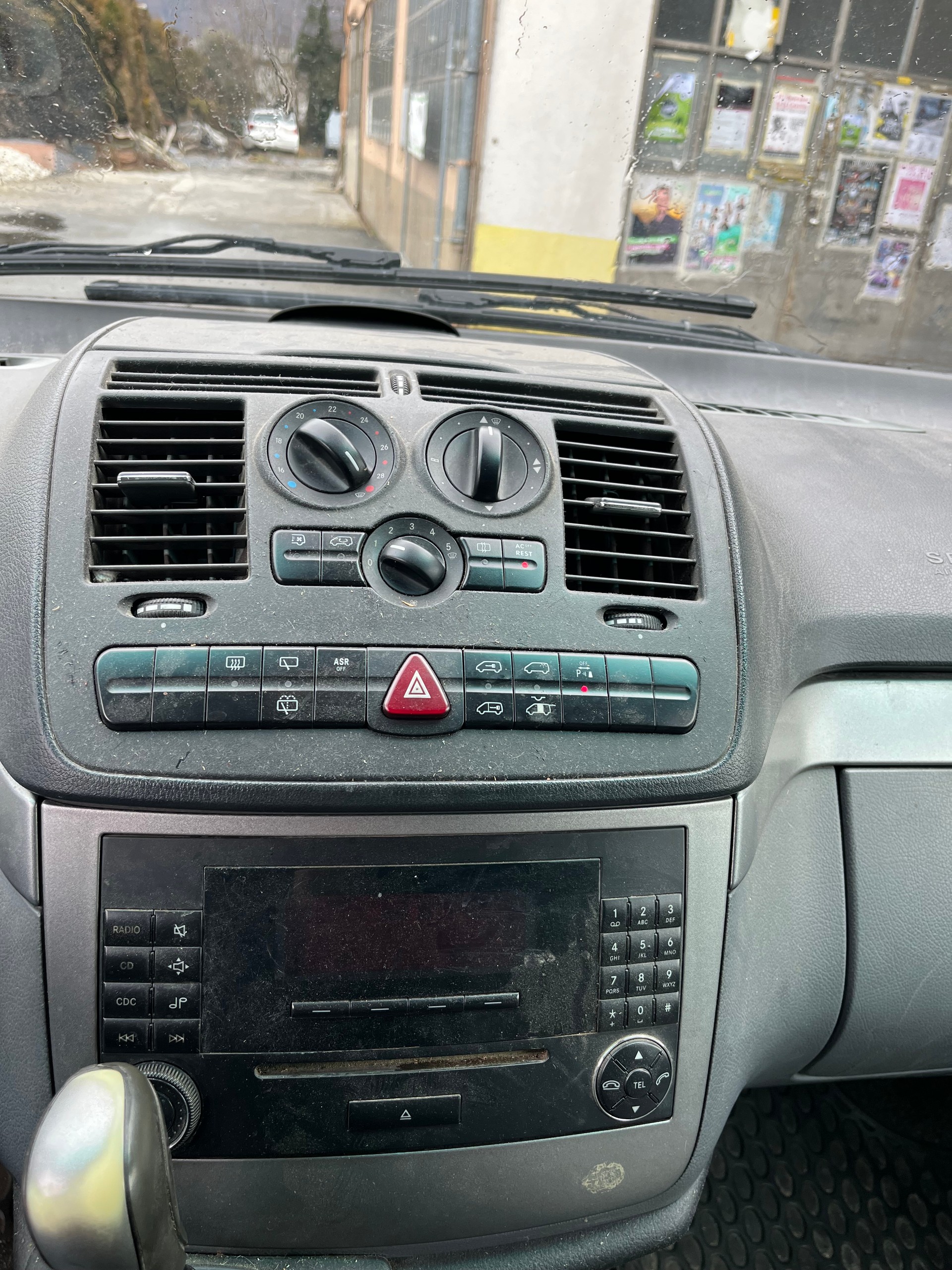 MERCEDES-BENZ Viano 3.0 CDI Trend Automat-image-11