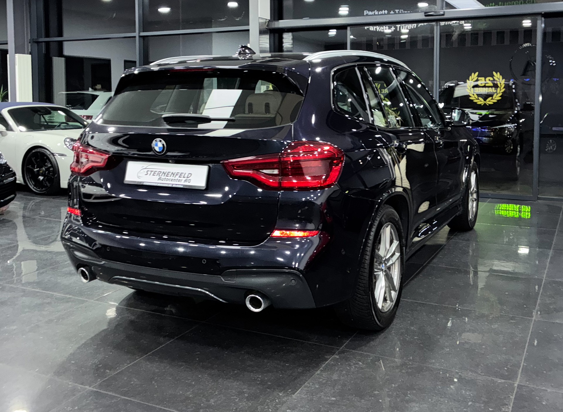 BMW X3 xDrive 20d Individual M Sport Steptronic-image-4
