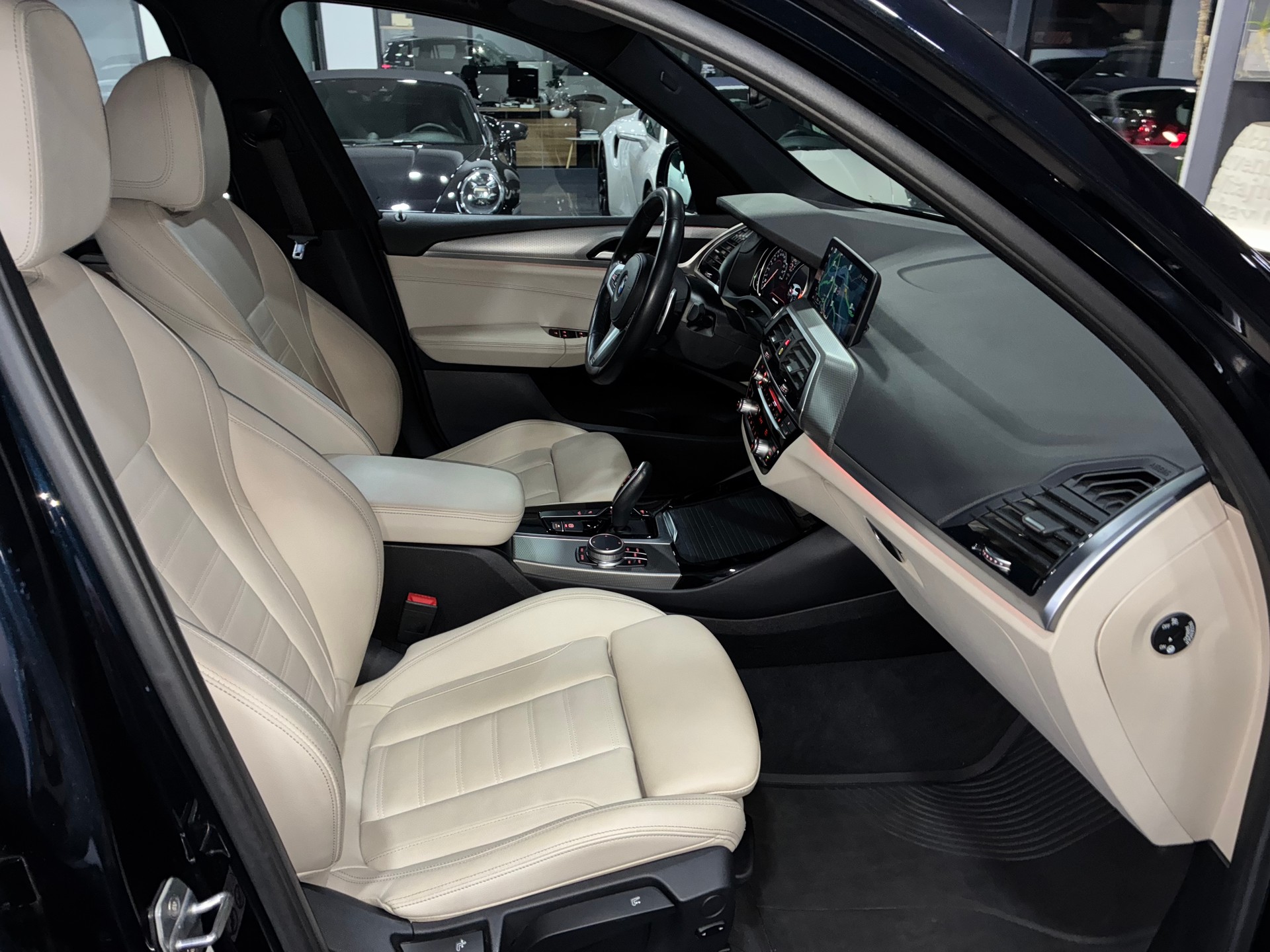 BMW X3 xDrive 20d Individual M Sport Steptronic-image-7