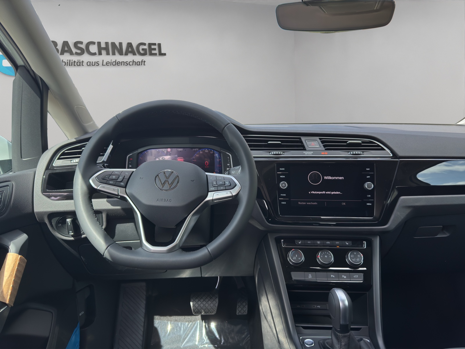 VW Touran 1.5 TSI EVO Comfortline United DSG-image-4